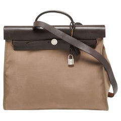 Hermés Sac Herbag 39 zippé en toile et cuir Ebène/Taupe