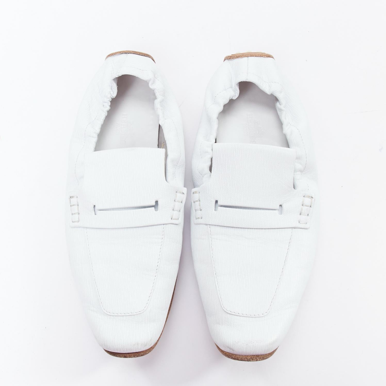 HERMES Echo Mocassini in pelle bianca crema con borchie sul retro EU37
Riferimento: KYCG/A00065
Marchio: Hermes
Modello: Mocassini Echo
Materiale: Pelle
Colore: Whiting, Crema
Modello: Tinta unita
Chiusura: elastica
Fodera: Pelle bianca
Dettagli
