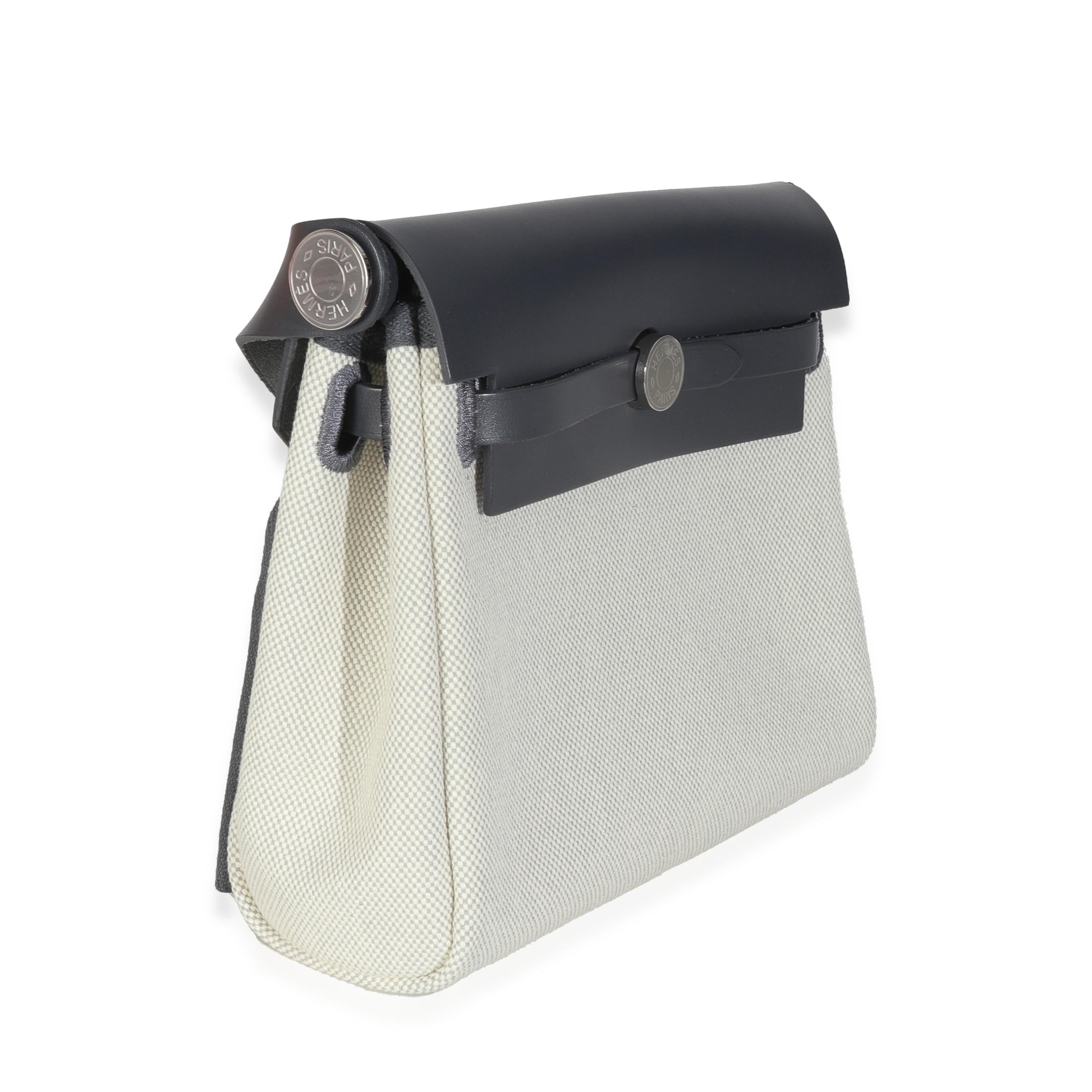 Gris Hermès Ecru Ardoise Military Toile Vache Hunter Herbag Zip Retourne 20 PHW en vente