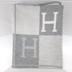 Hermes  Écru & Gris Clair wool and cashmere  Avalon III throw blanket