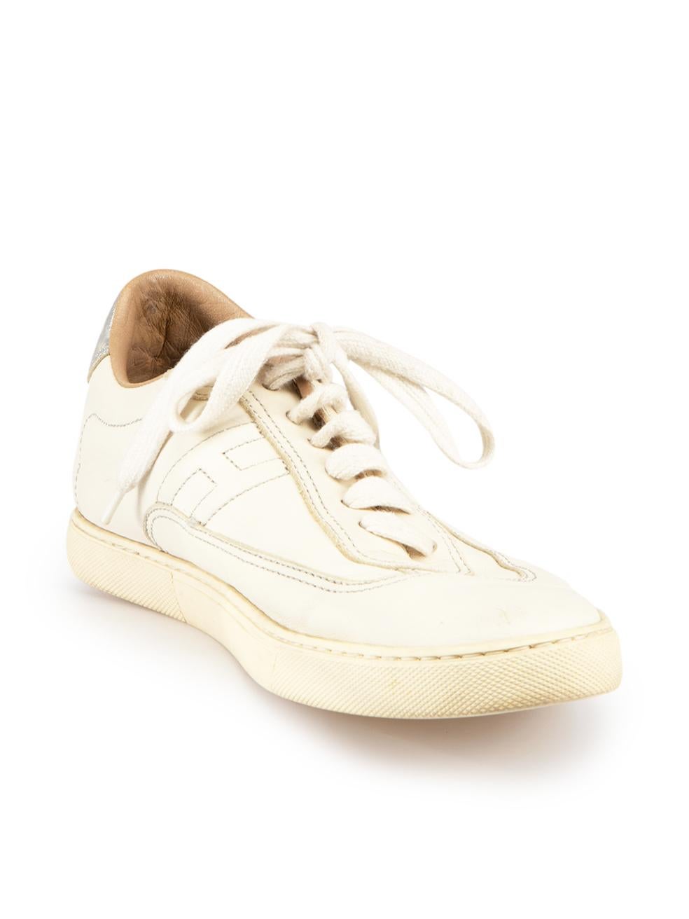 CONDITION is Very good. Minimal wear to trainers is evident. Minimal wear to rubber sole and back of left shoe where stains and scratches is evident. Minor discolouration is visible on cotton laces this used Herm√®s designer resale item.

