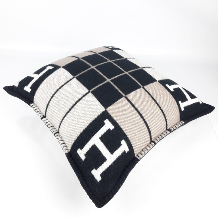 Hermes Écru Noir Avalon III pillow, small model For Sale at 1stDibs