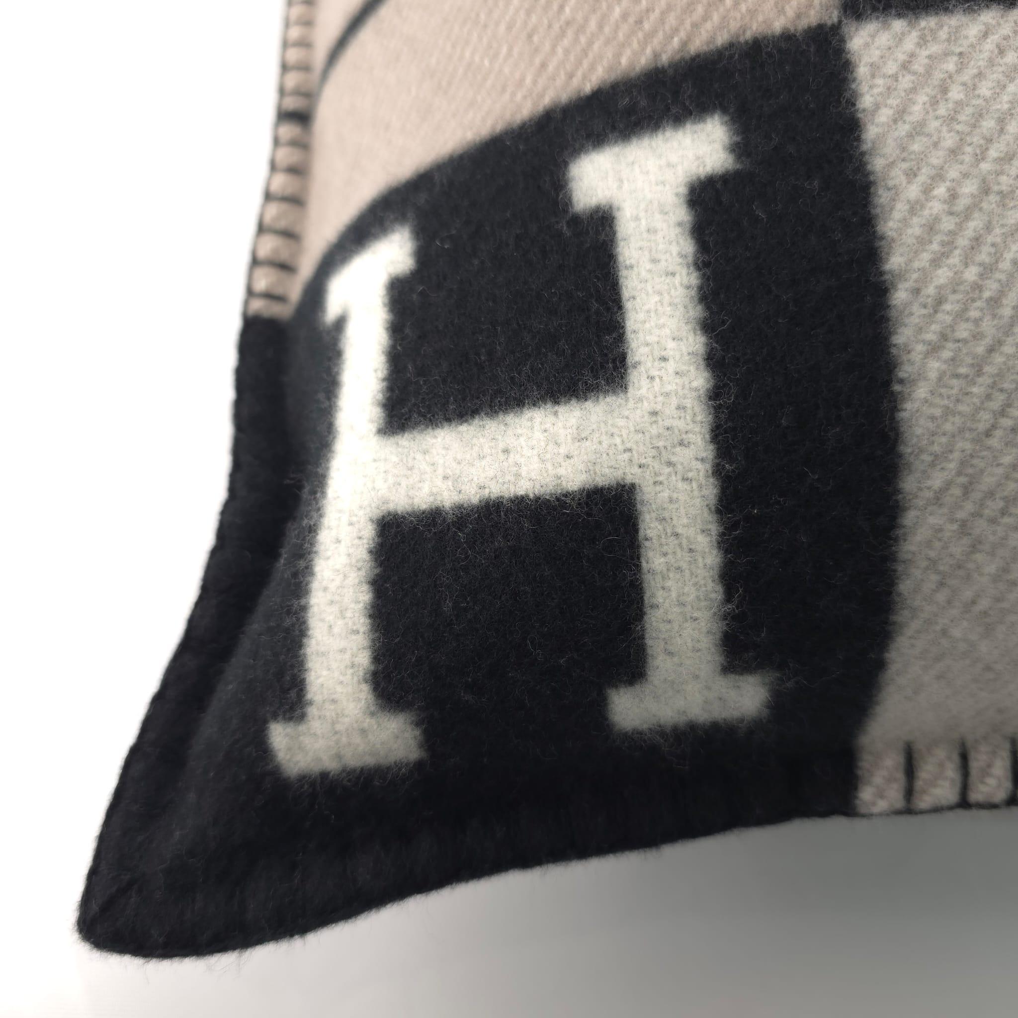 Black Hermès écru noir Avalon III pillow, small model For Sale