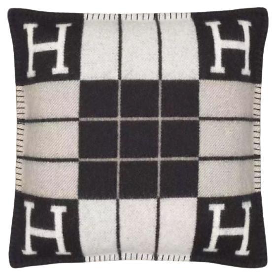 Hermes Ecru/Noir Avalon III pillow, small model For Sale at 1stDibs
