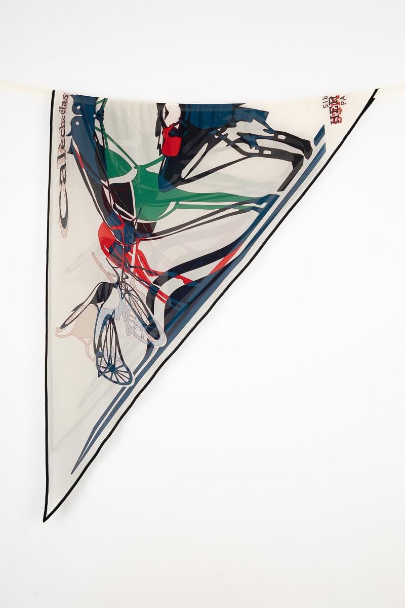 Hermès - (Made in France) Triangular elastical-jersey foulard with the 