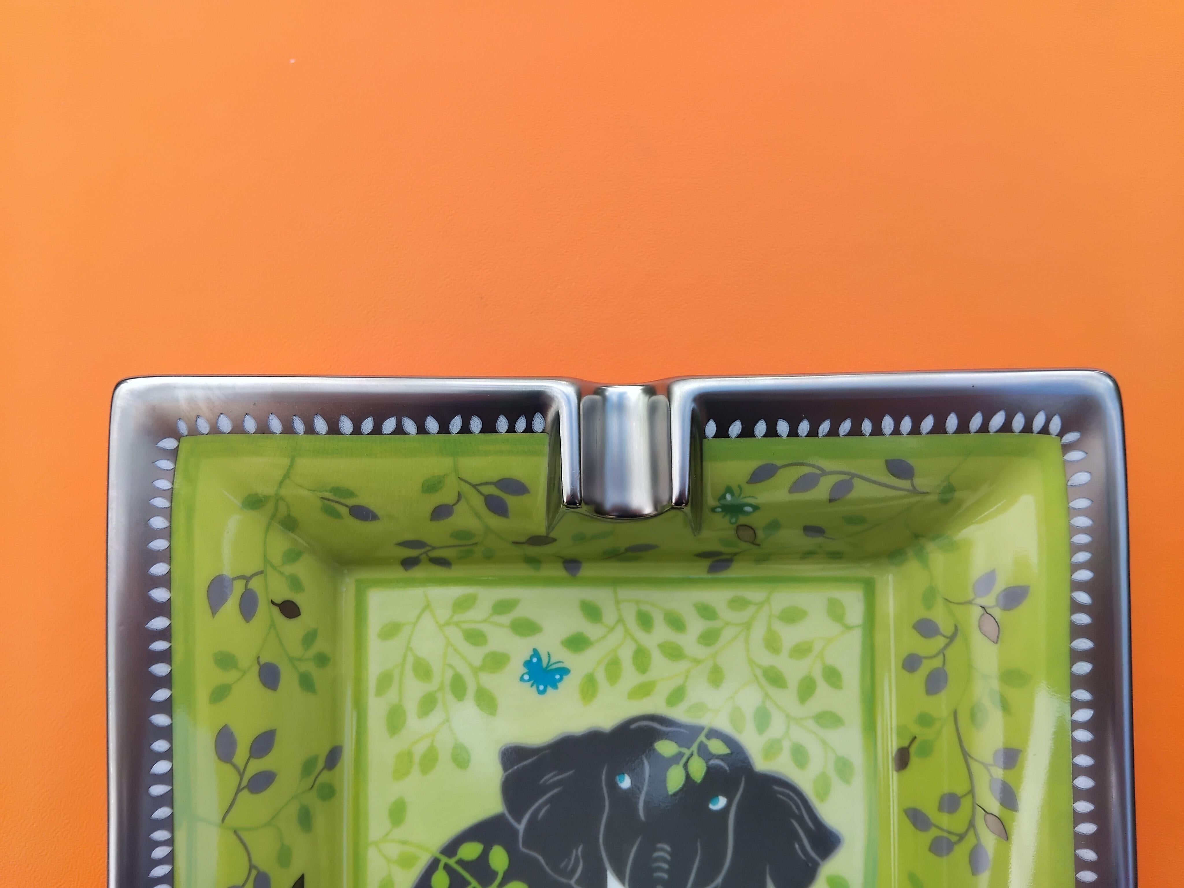 Hermès Elephant Print Cigar Ashtray Change Tray Butterflies Porcelain 6