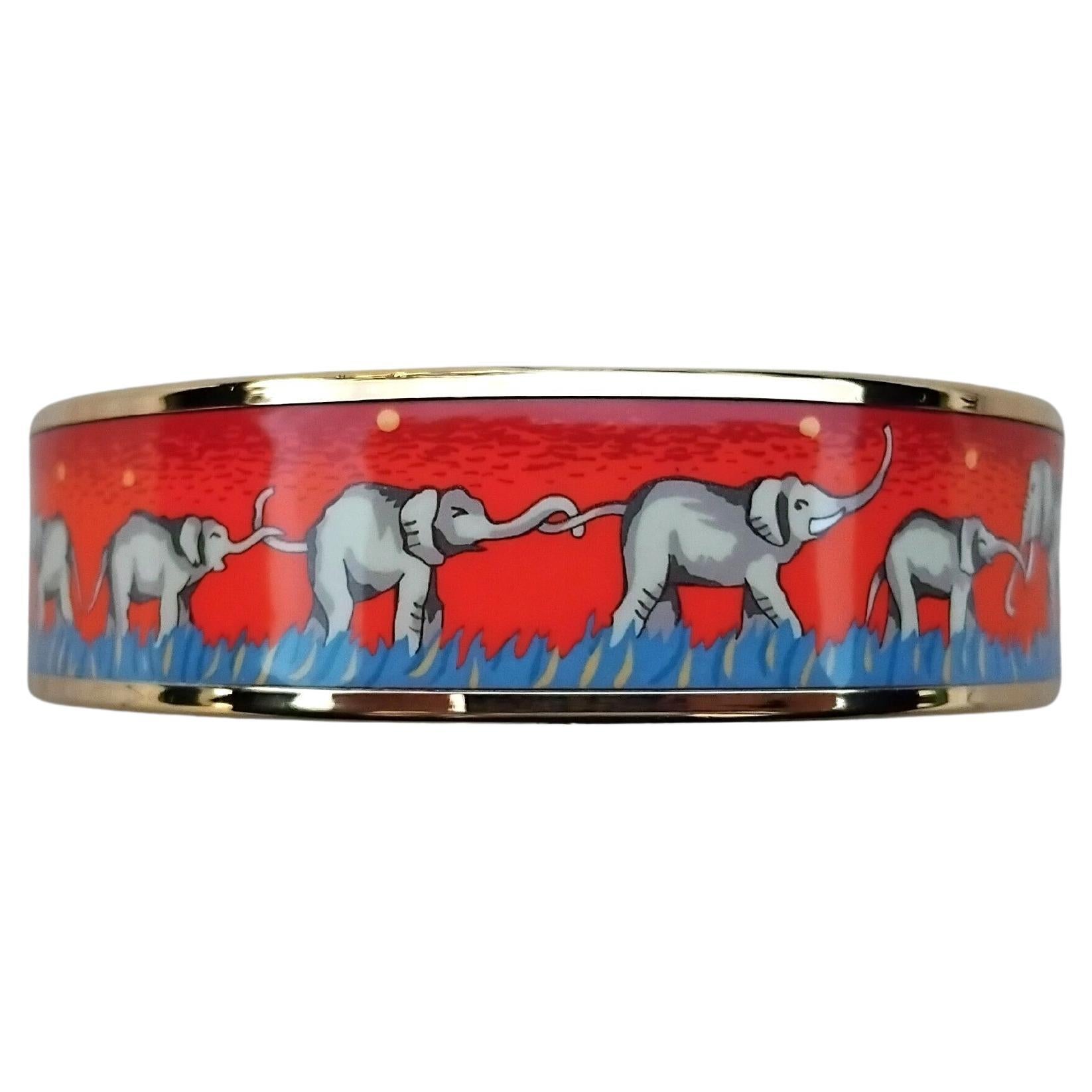 Hermès Elefanten grasen Armband Emaille Gold Größe 65 im Angebot 1