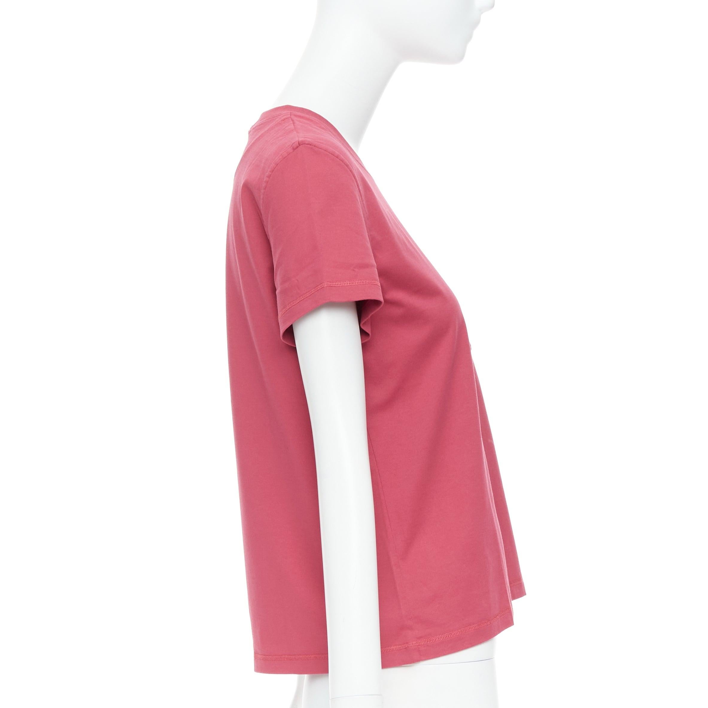 HERMÈS - T-shirt brodé de poche rose framboise à motif H FR38 M Excellent état - En vente à Hong Kong, NT