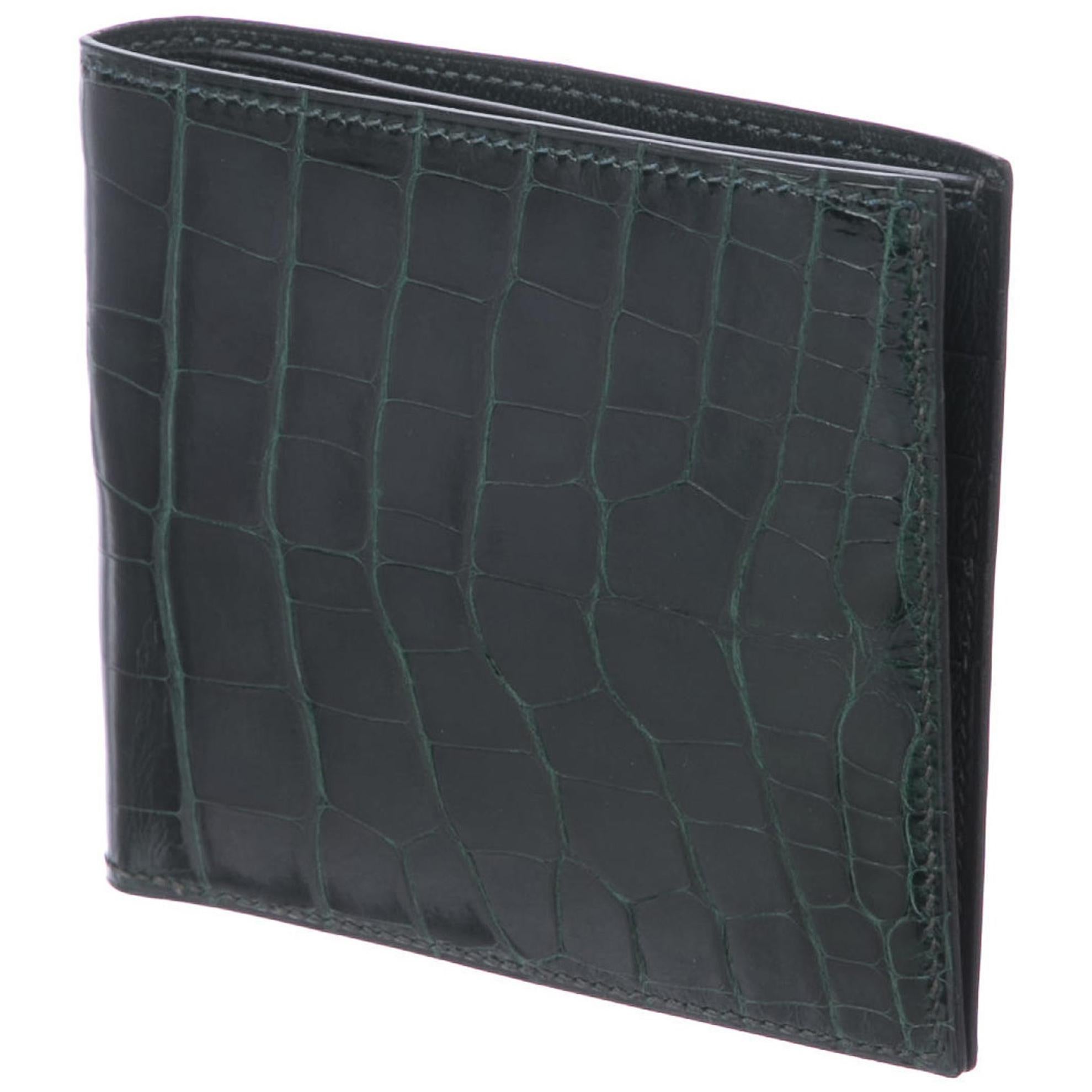 Hermes Emerald Alligator Exotic Leather Men's Suit Bifold Bifold Pocket Wallet 