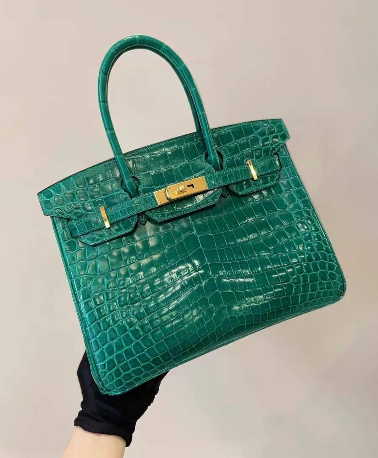 Women's or Men's Hermes Emerald Birkin 30 Shiny Crocodile Bag with GHW