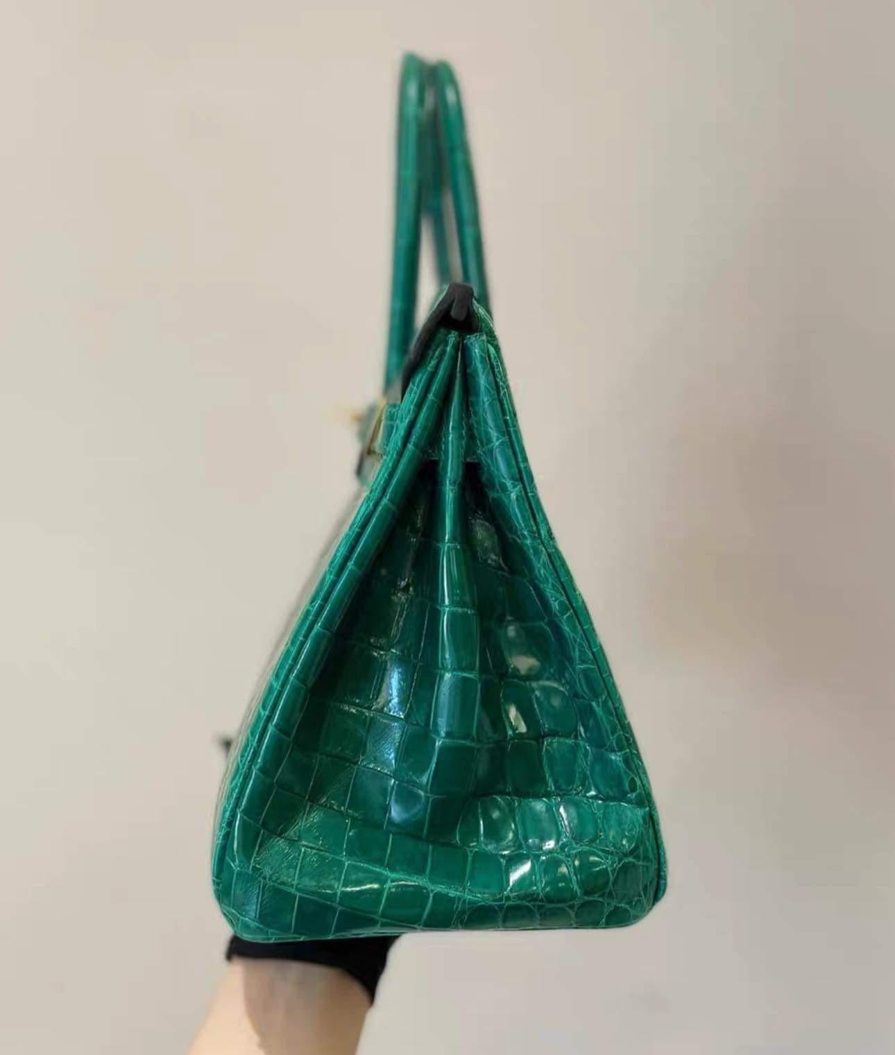 Hermes Emerald Birkin 30 Shiny Crocodile Bag with GHW 2