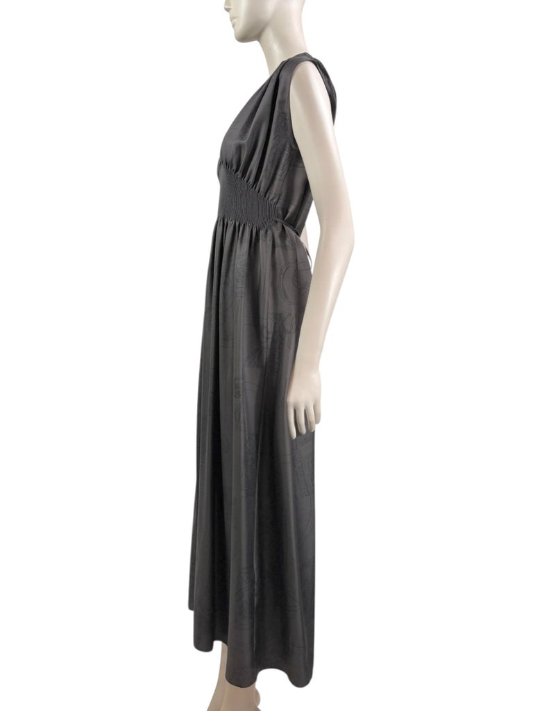 Hermes En Désordre Finesse brown silk printed dress For Sale at