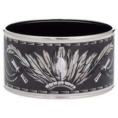 Hermes Enamel Bangle Bracelet Extra Wide 65 PM Feather Pattern Black White