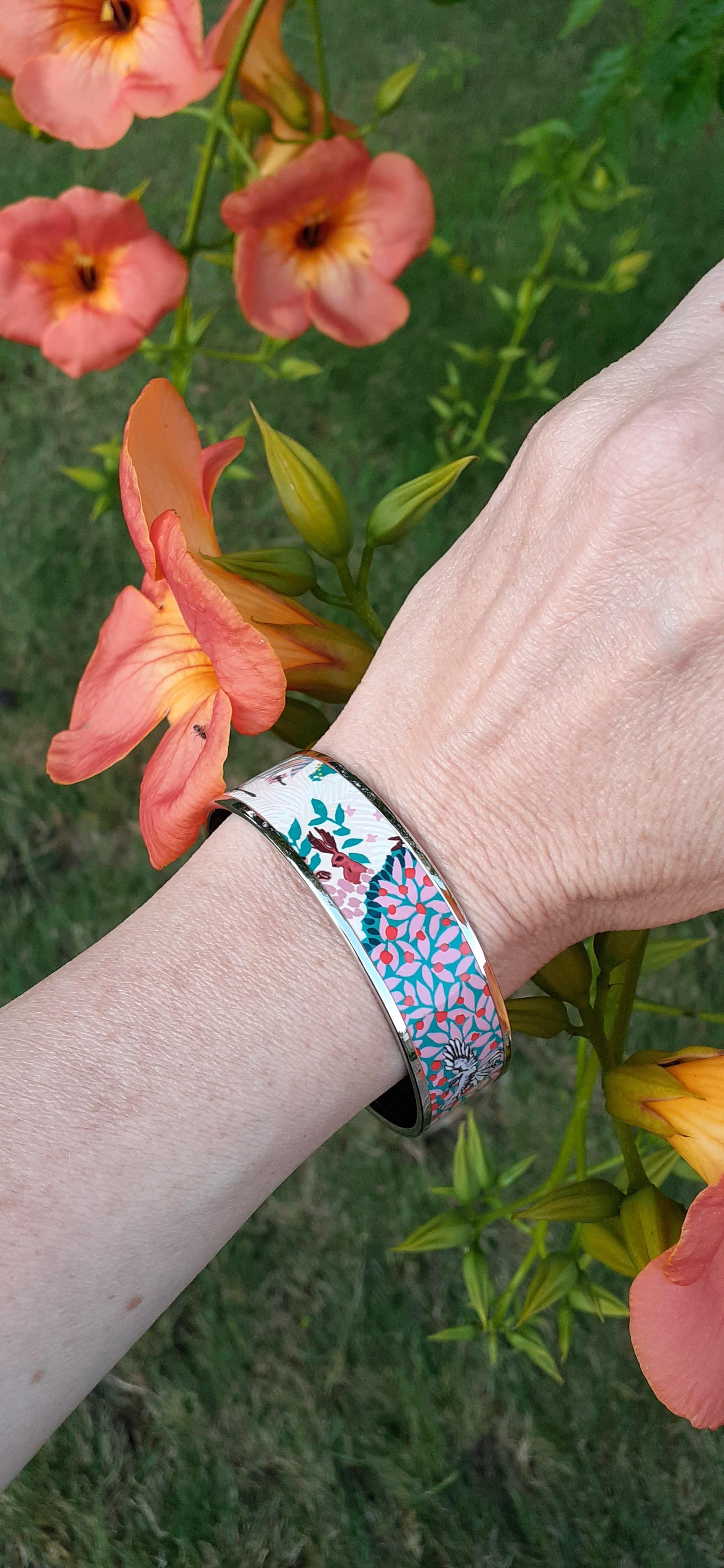Hermès Emaille-Armband Dans Un Jardin Anglais Shirley Phw Größe 65 im Angebot 7