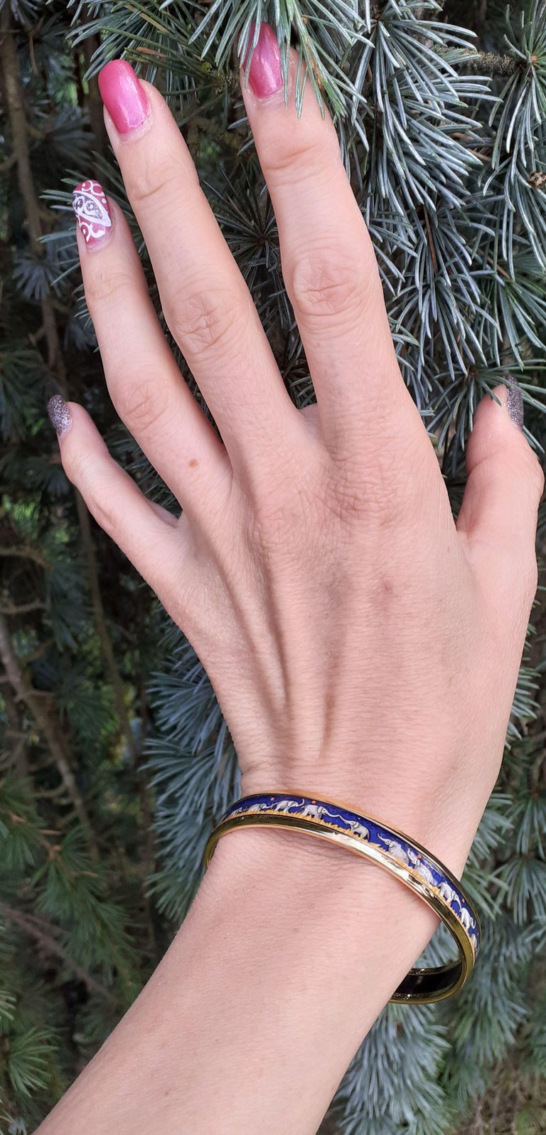 Hermès Enamel Bracelet Elephants Grazing Blue Narrow NEW Gold Hdw Size