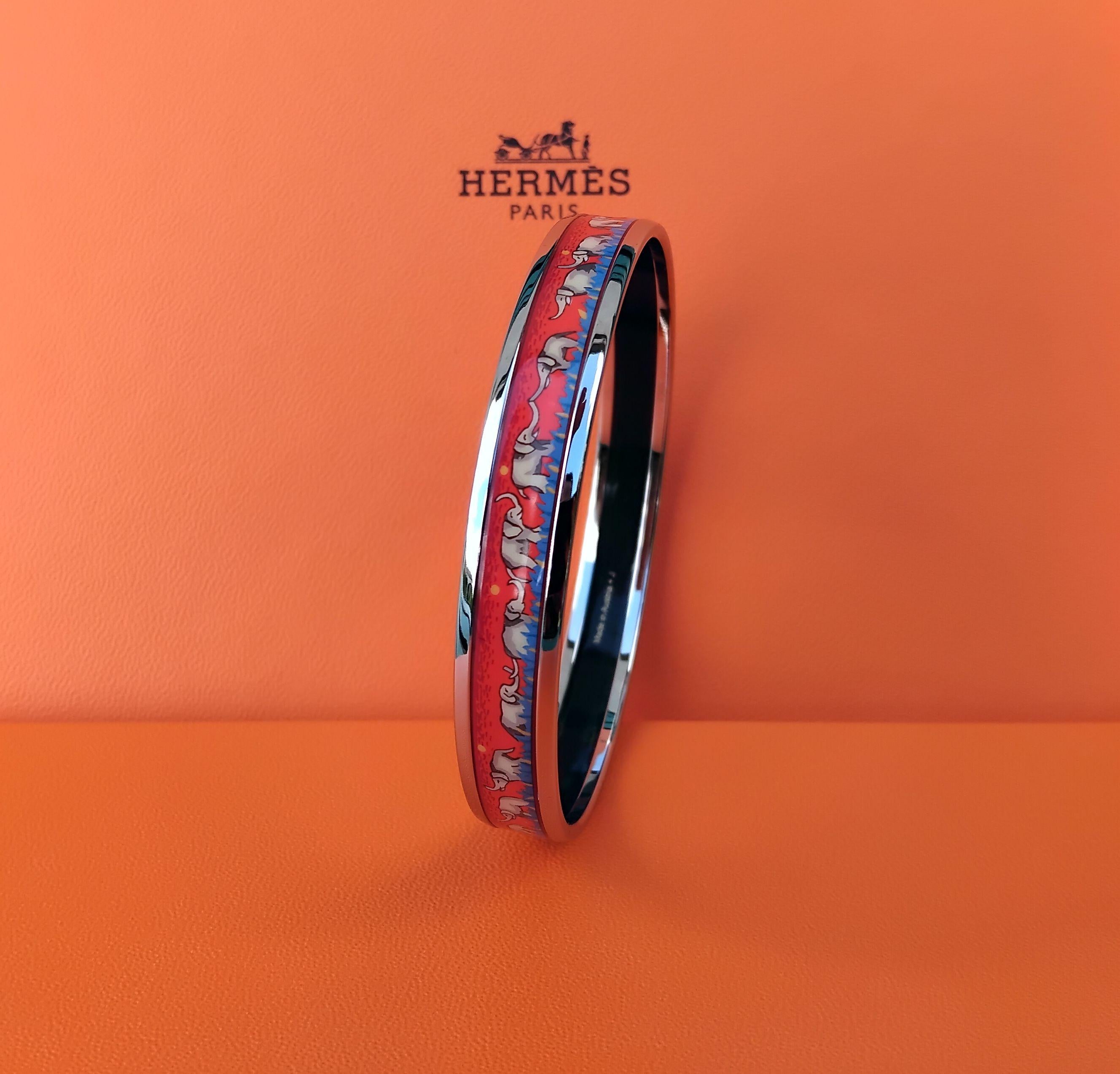 Hermès Enamel Bracelet Elephants Grazing Narrow Red New Phw Size GM 70 For Sale 3
