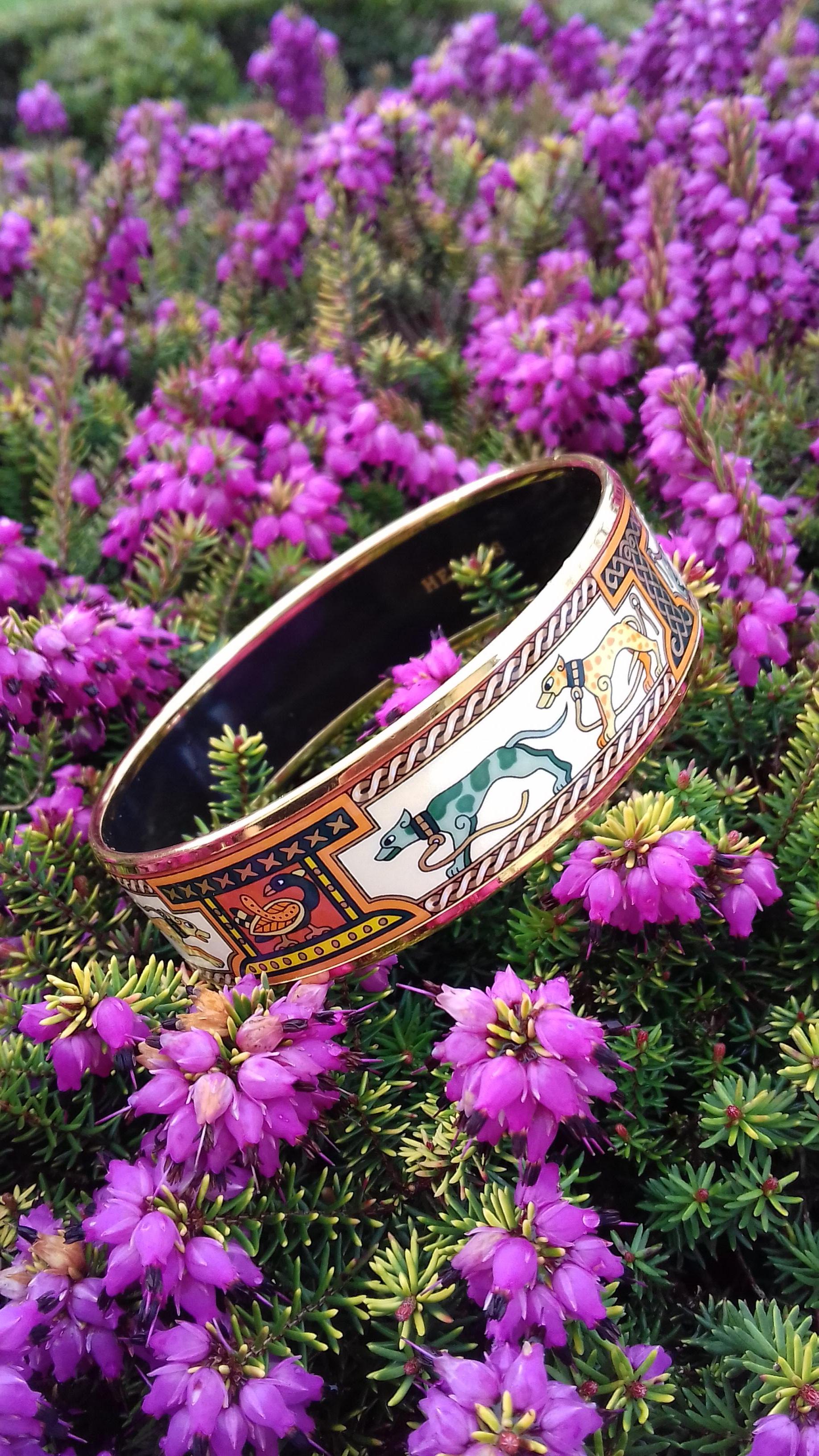 Hermès Enamel Bracelet Greyhound Dogs Levriers Golden Hdw Size 65 16