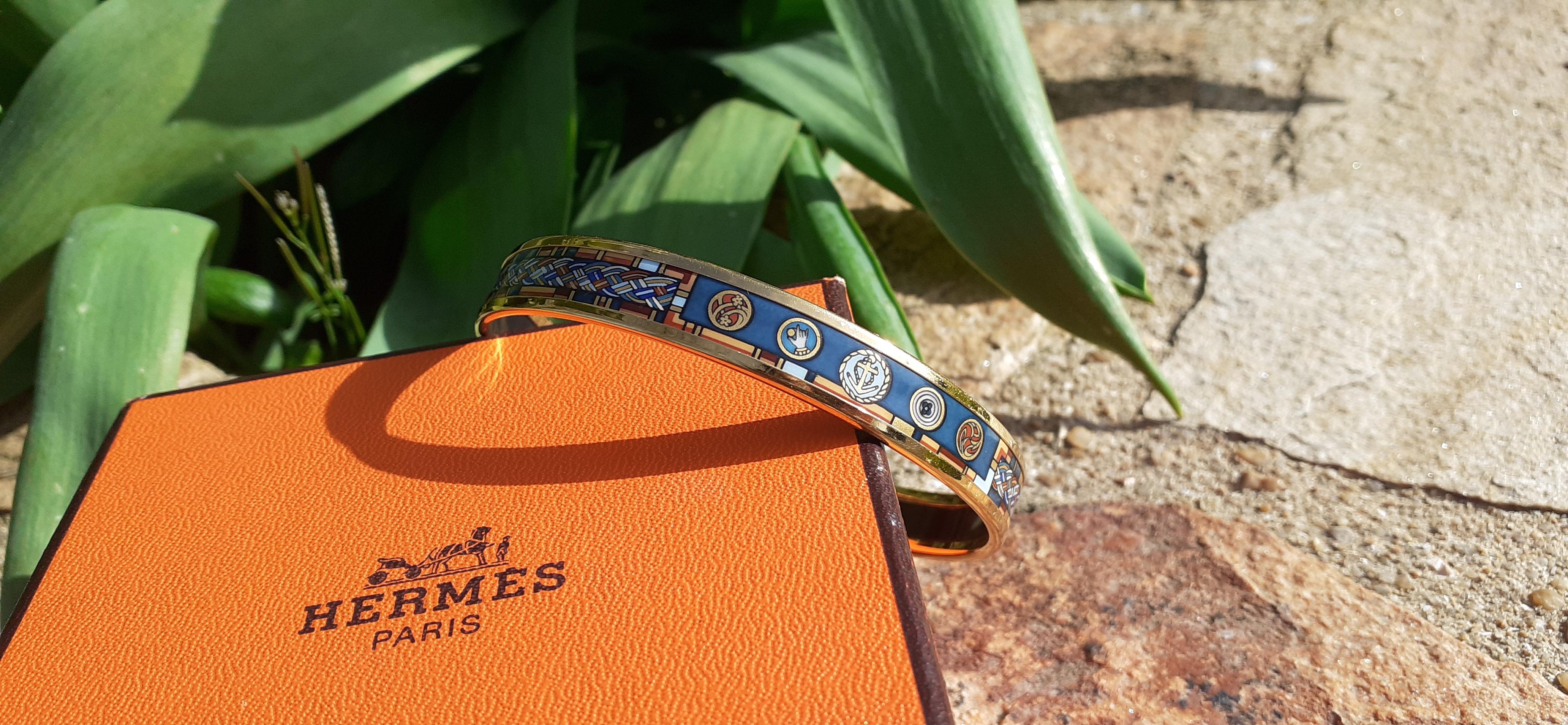 Hermès Enamel Bracelet Petite Main Print Narrow Ghw Size GM 70 For Sale 8