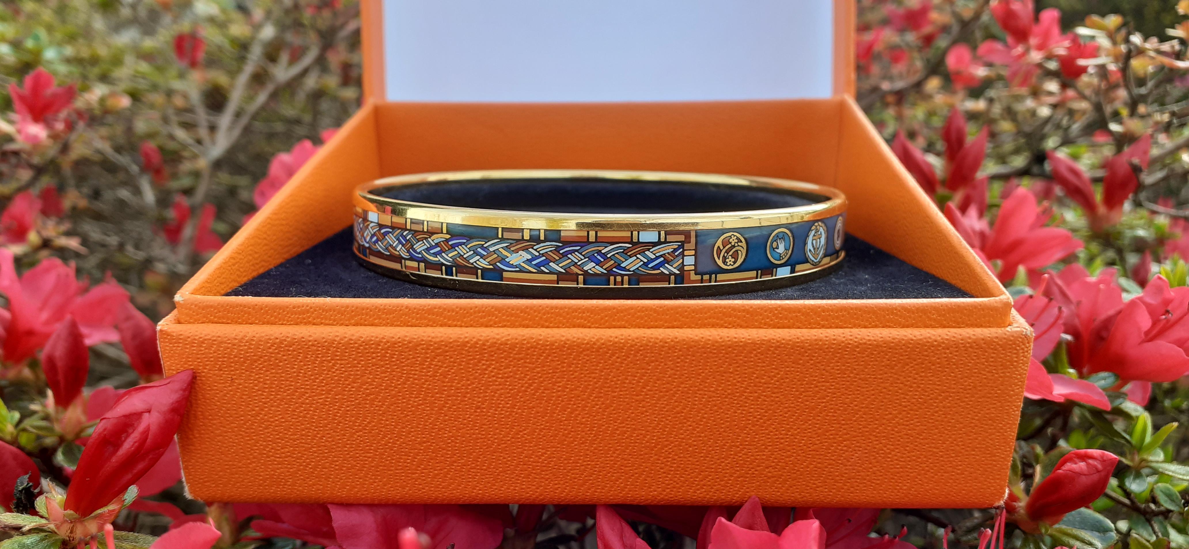 Lovely Authentic Hermès Bracelet

Print: from the 
