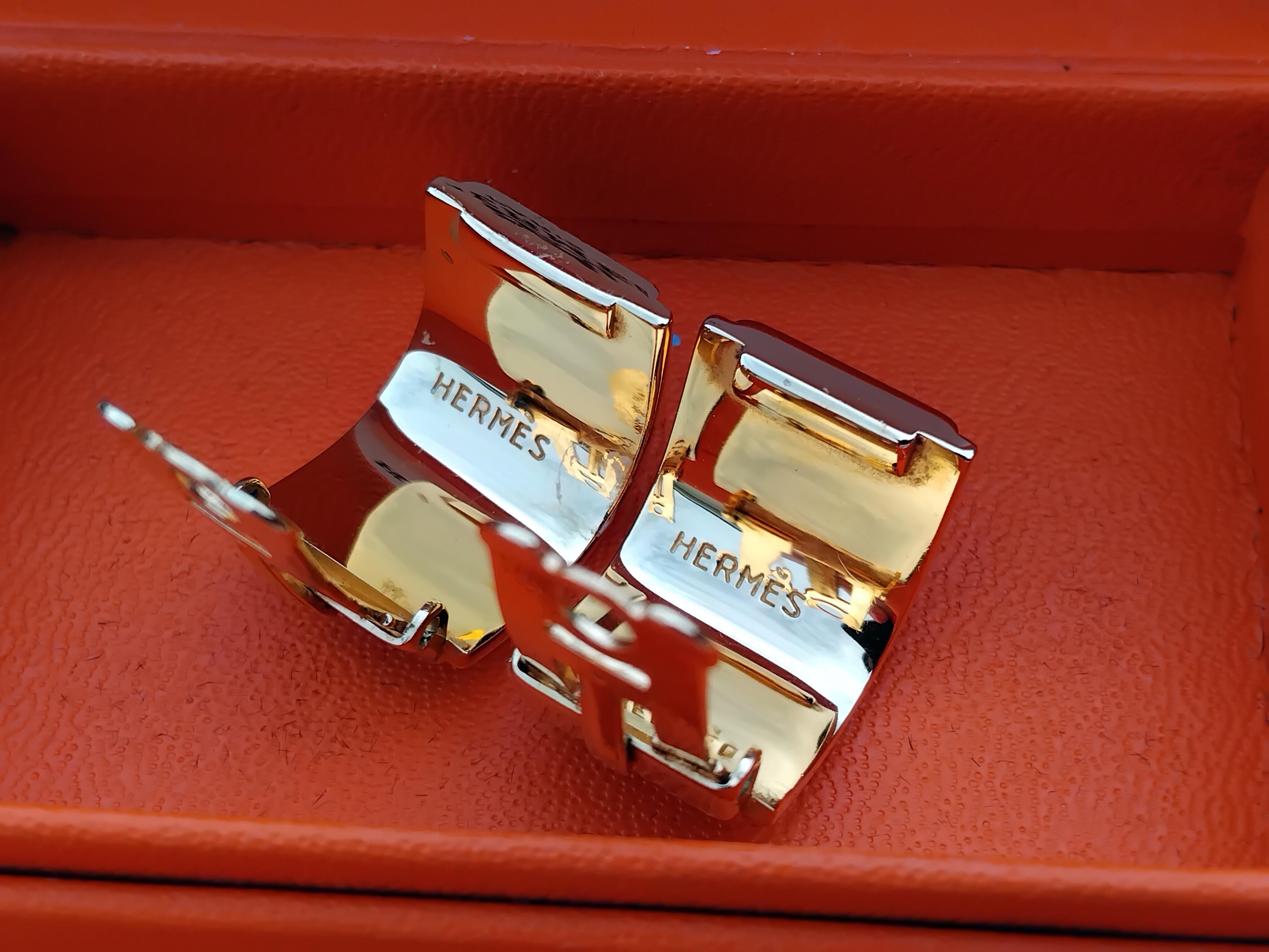 Hermès Boucles d'oreilles à clip en émail camel dans le désert en vente 8
