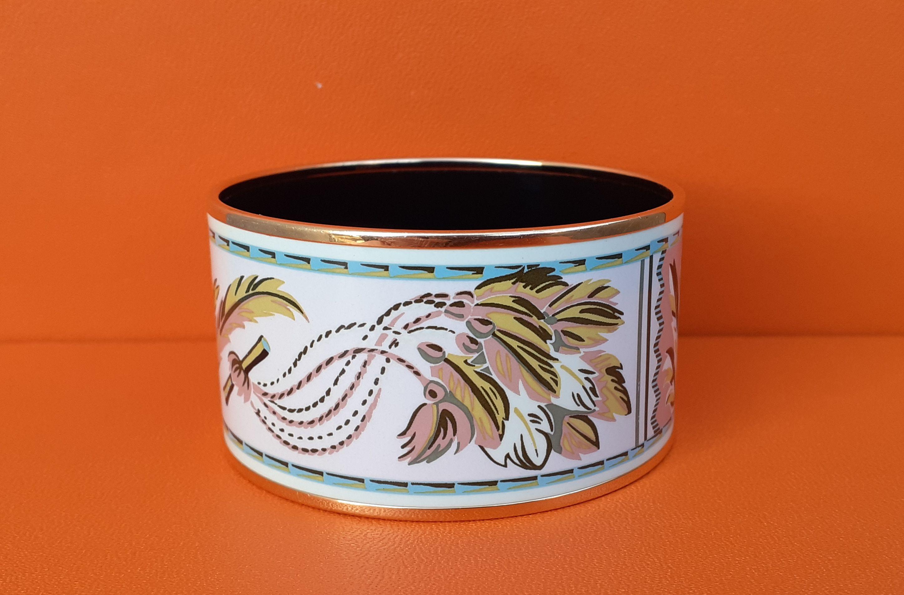 Absolument magnifique bracelet Hermès authentique 

Imprimer : 