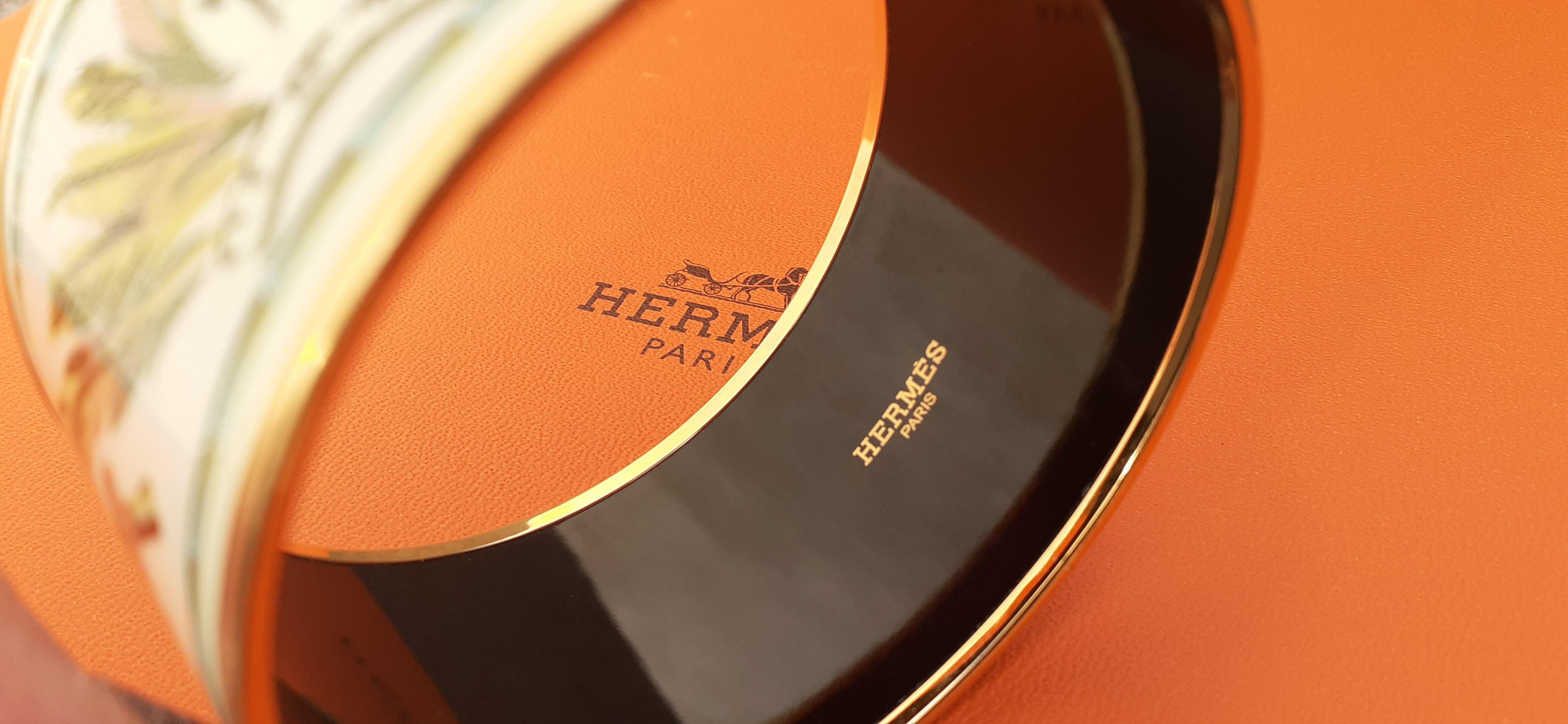 Hermès Bracelet manchette émail Brésil Plumes Or Hdw Extra Large Taille 65 en vente 4