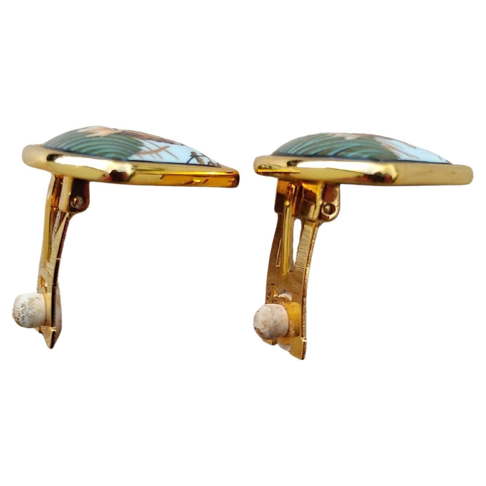 Hermès Emaille-Ohrringe Löwe Löwin Afrika Goldene Hardware im Angebot 2