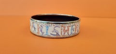 Hermès Pulsera Esmaltada Impresa Alfabeto Animal Paladio Hdw PM 65