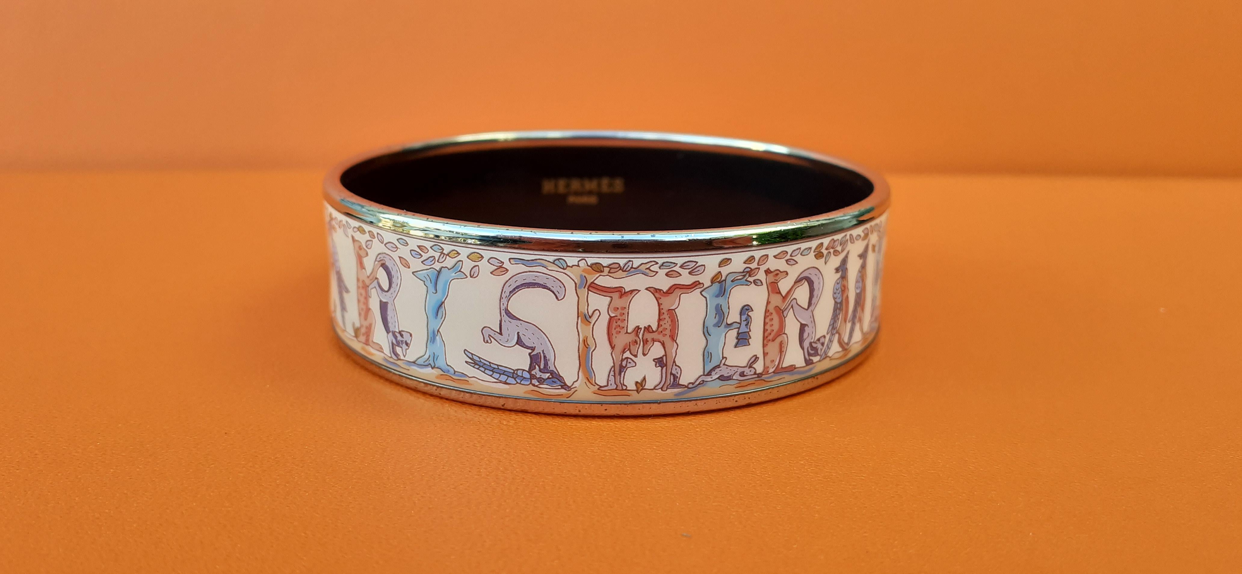 Hermès Bracelet animal Alphabet imprimé émail et palladium Hdw PM 65 Pour femmes en vente