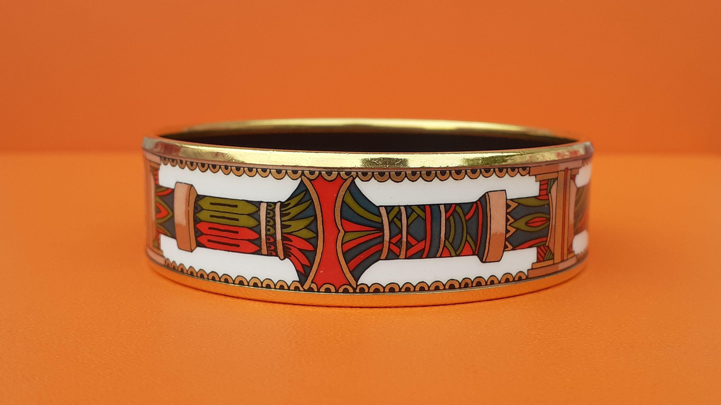 Hermès Bracelet en émail imprimé Colonnes Motifs Plaqué Or Hdw Taille 65 en vente 1