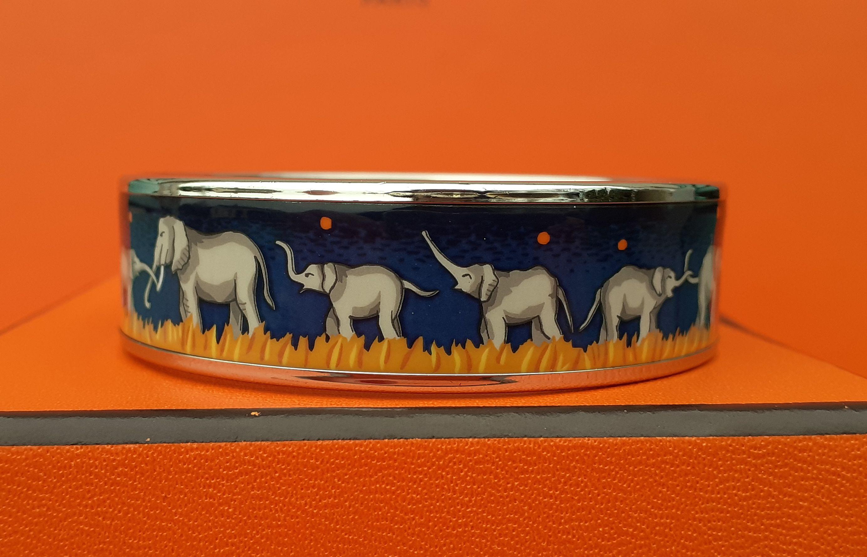 Hermès Enamel Printed Bracelet Elephants Grazing Blue Phw Size 65 5