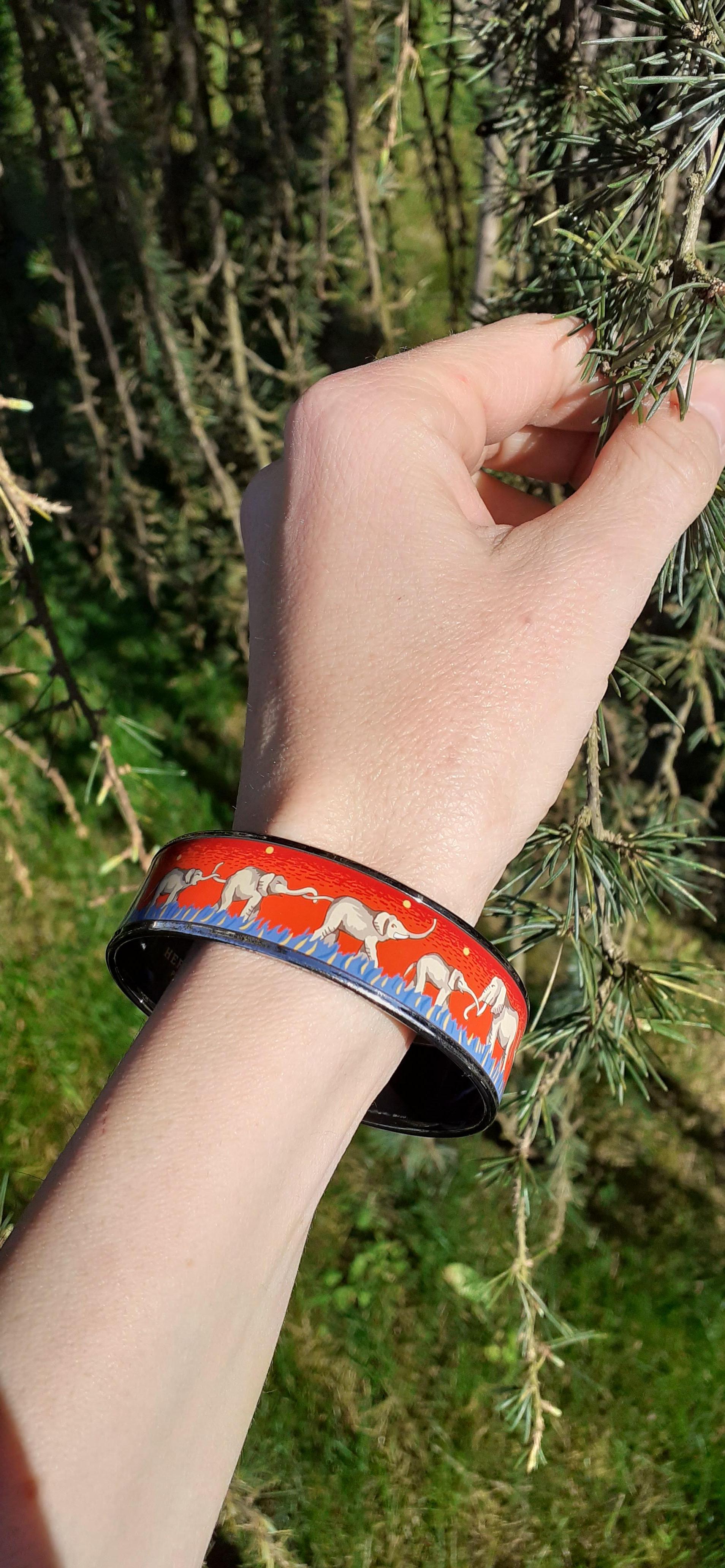 Hermès Enamel Printed Bracelet Elephants Grazing Red Size 65 Phw RARE 9