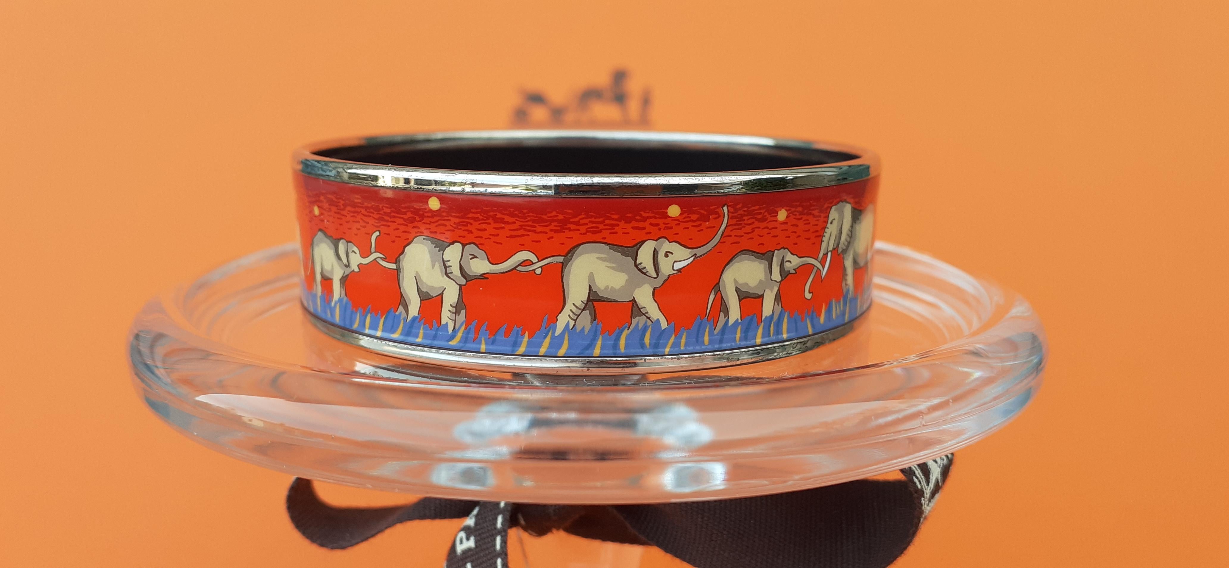 Hermès Enamel Printed Bracelet Elephants Grazing Red Size 65 Phw RARE 4