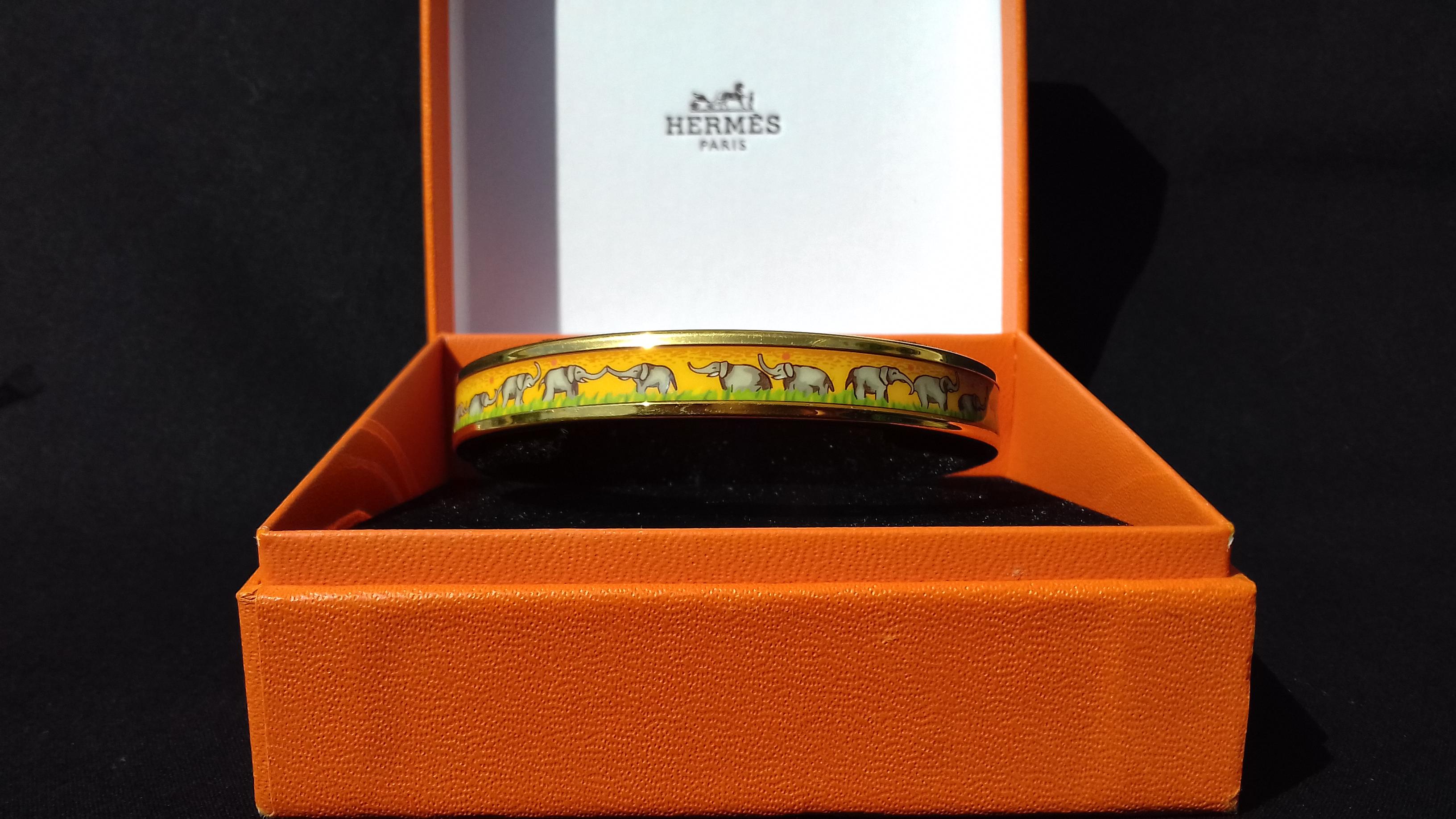 Hermès Enamel Printed Bracelet Elephants Grazing Yellow Ghw Narrow Size 65 5