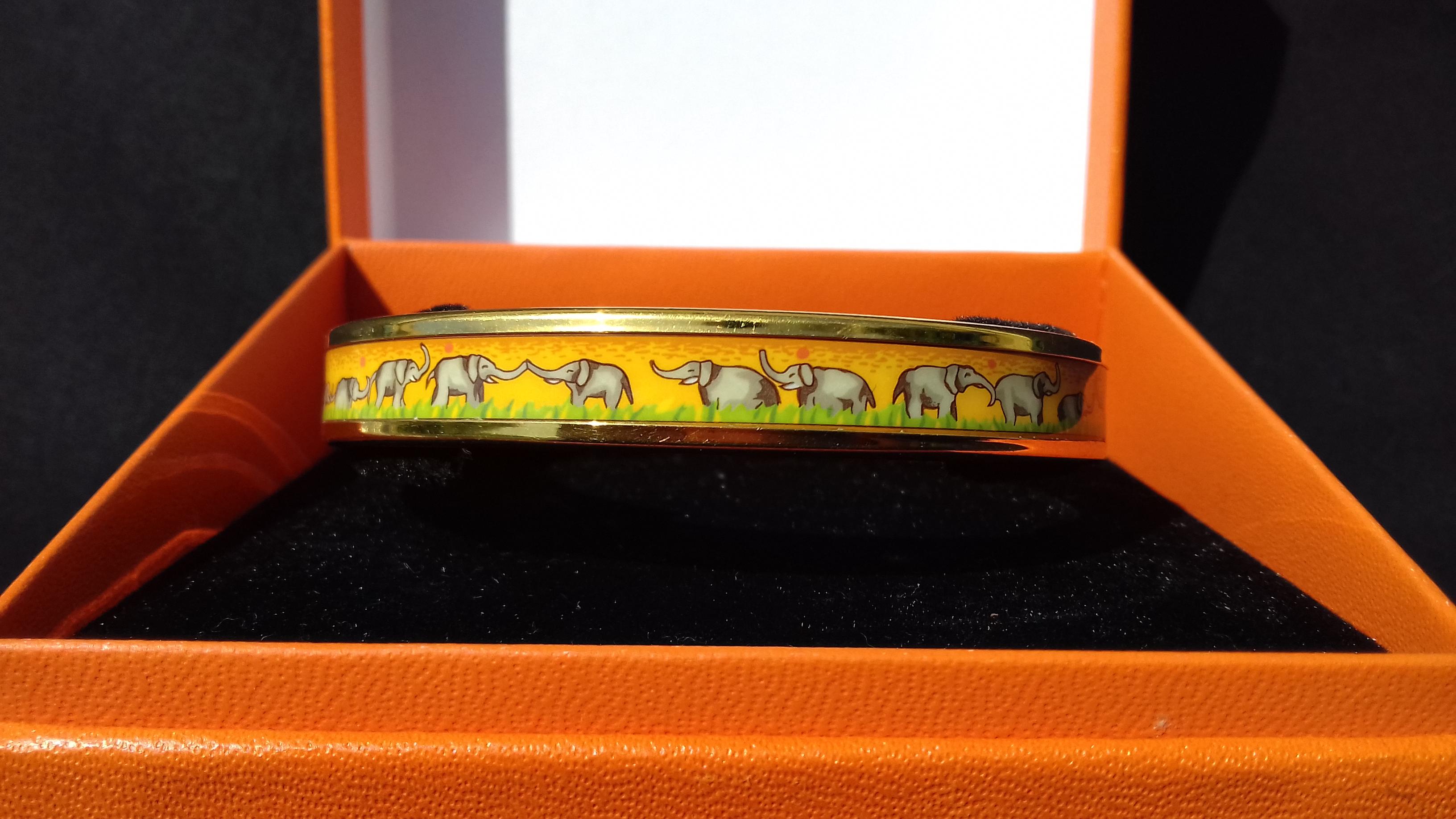Hermès Enamel Printed Bracelet Elephants Grazing Yellow Ghw Narrow Size 65 6