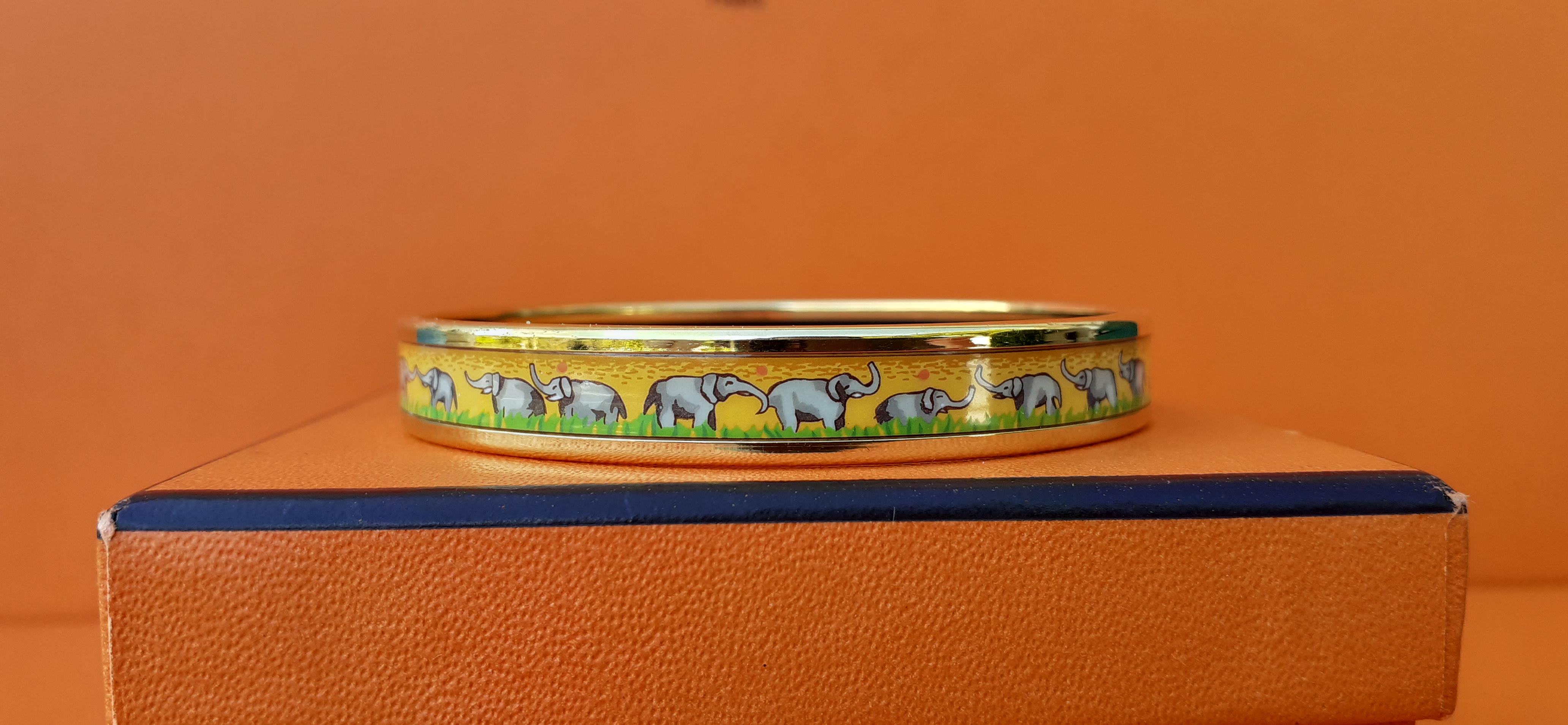 Women's Hermès Enamel Printed Bracelet Elephants Grazing Yellow Ghw Narrow Size 65