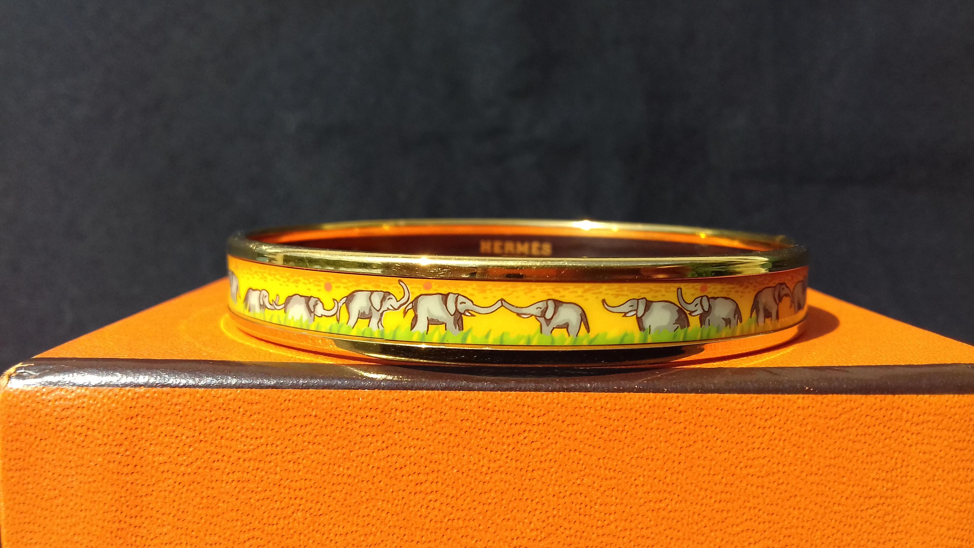 Women's Hermès Enamel Printed Bracelet Elephants Grazing Yellow Ghw Narrow Size 65