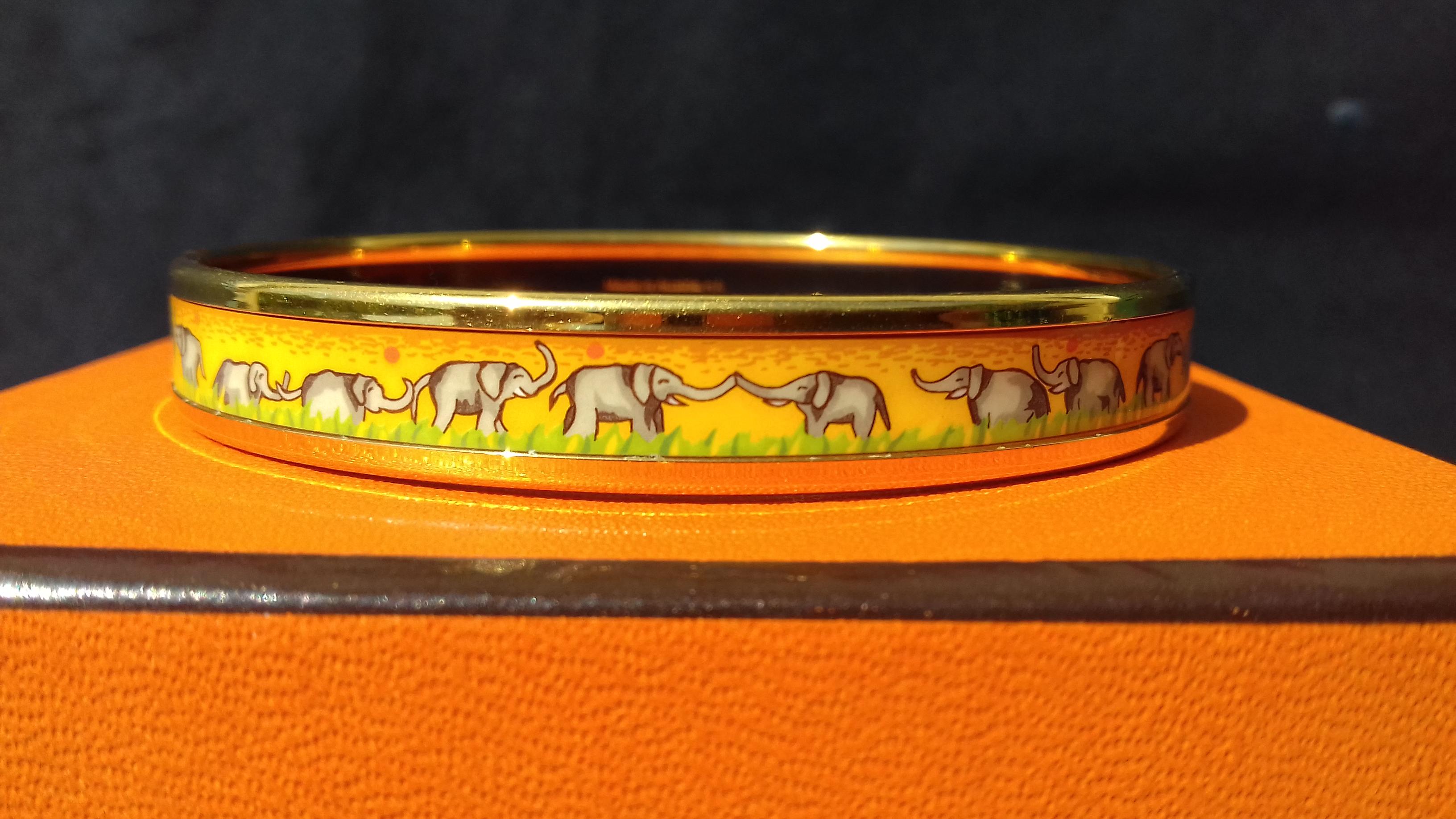 Hermès Enamel Printed Bracelet Elephants Grazing Yellow Ghw Narrow Size 65 3