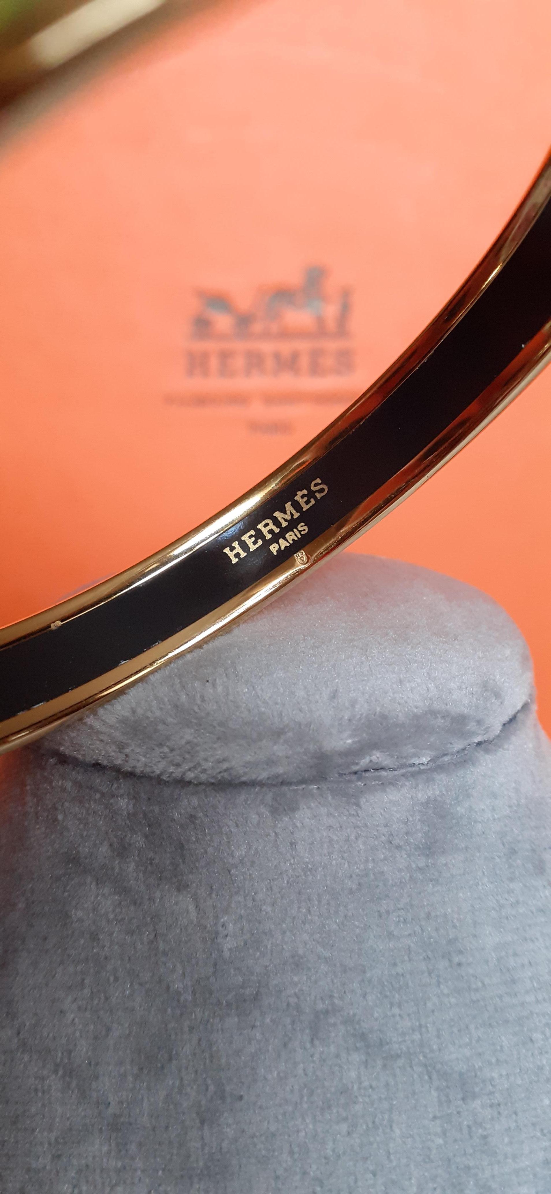 Hermès Enamel Printed Bracelet Elephants Grazing Yellow Ghw Narrow Size 65 For Sale 5