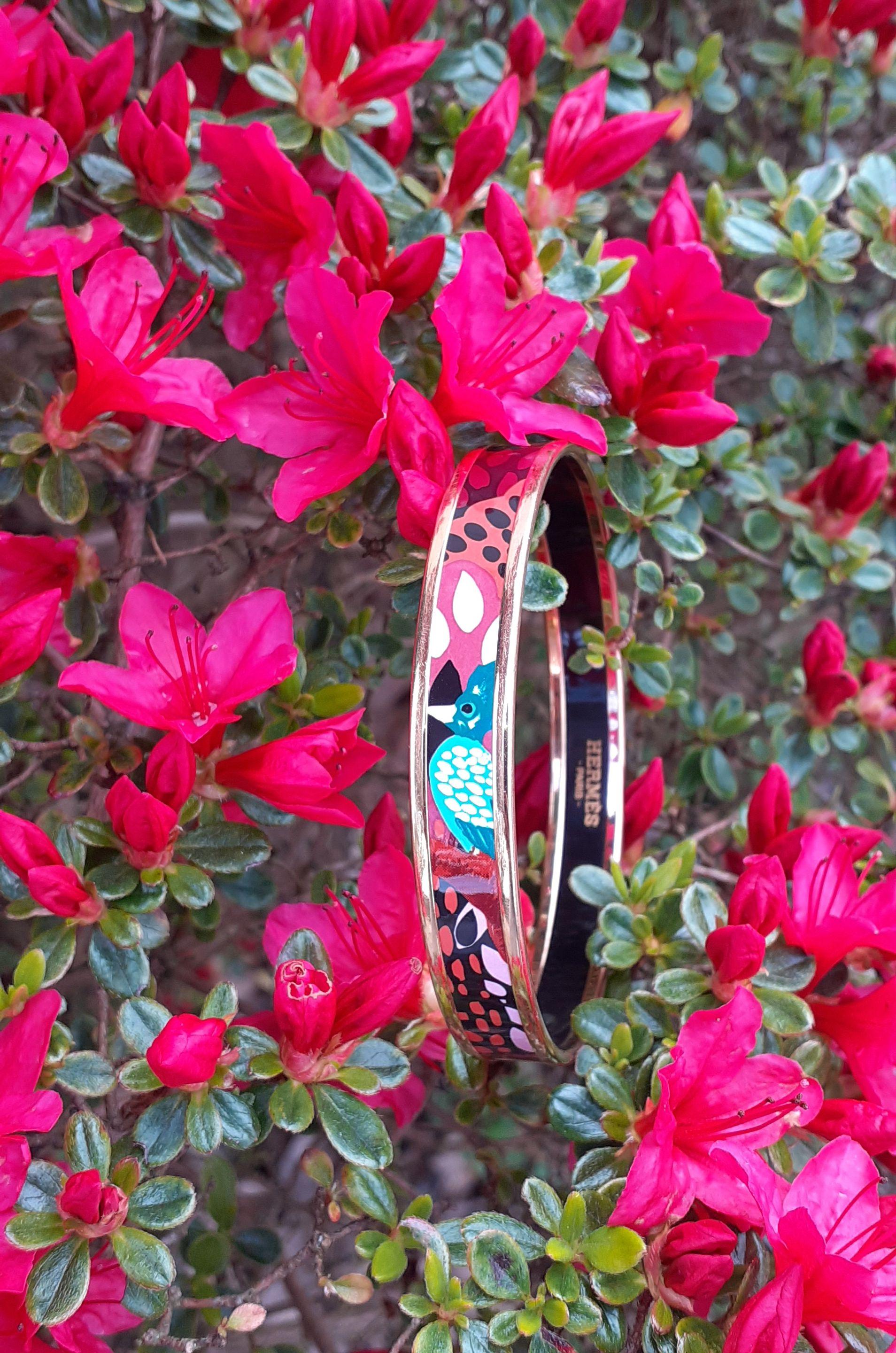 Hermès Emaille gedruckt Armband Dschungel von Eden Rose Couture Narrow Ghw Größe GM 70 im Angebot 7