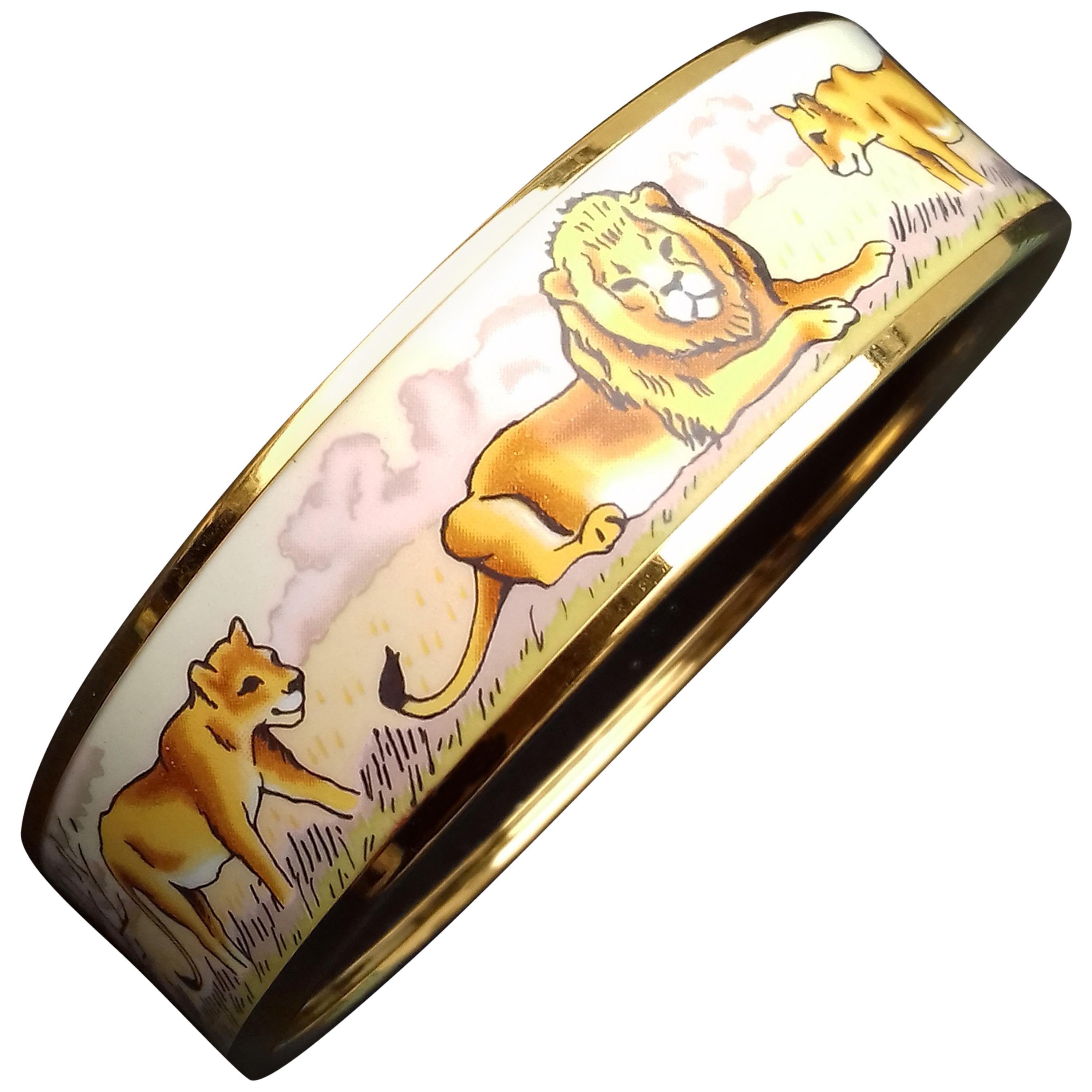 Hermès Enamel Printed Bracelet Lions And Lionesses In Savannah Gold Hdw Size 70