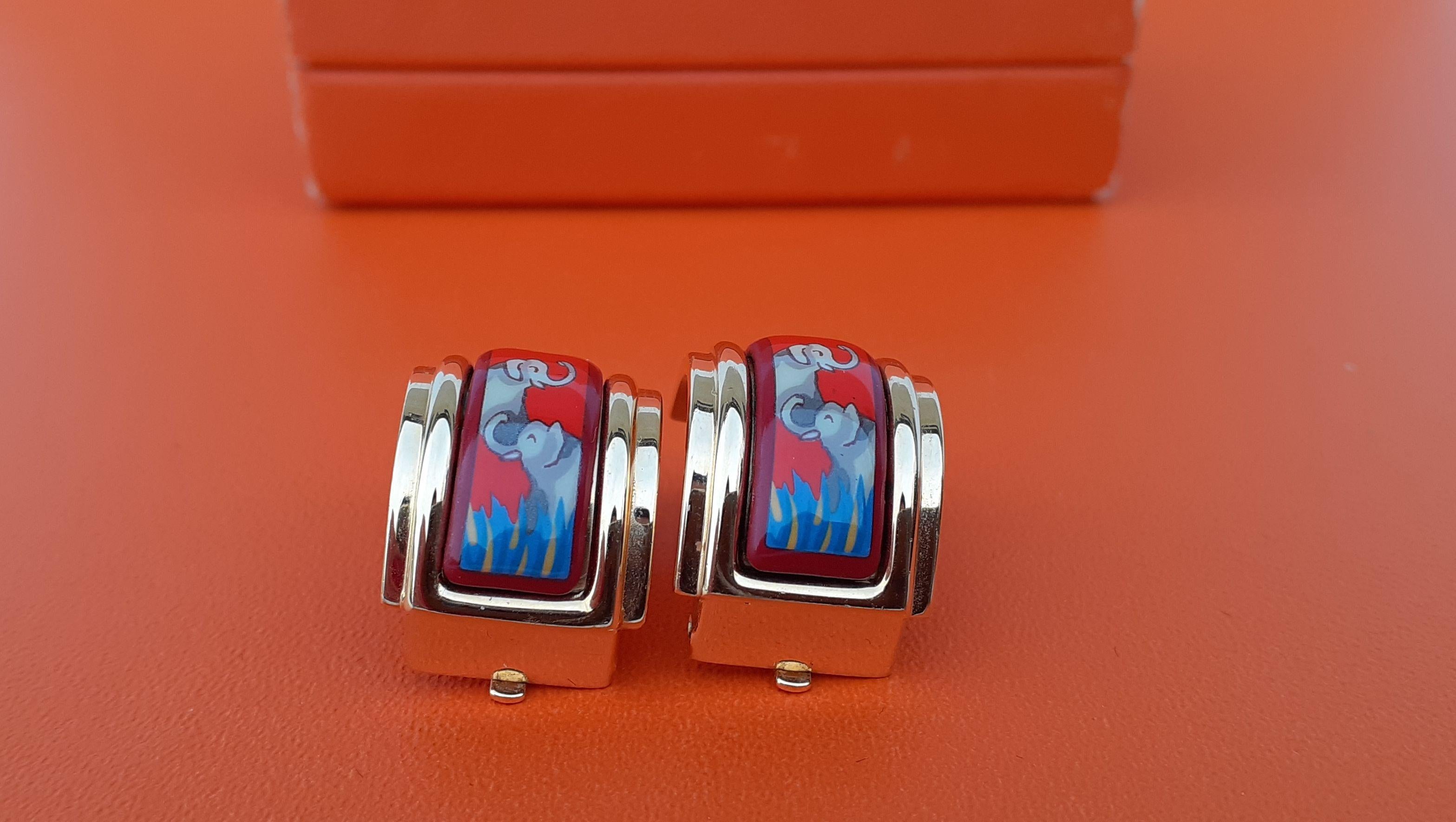 Hermès Enamel Printed Clip-On Earrings Elephants Grazing Red Gold Hdw RARE For Sale 2
