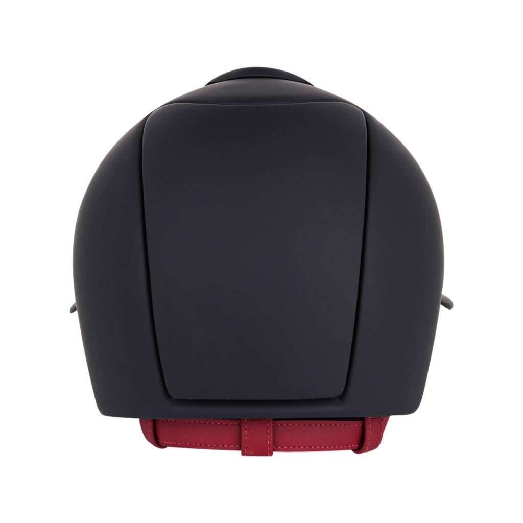 Casque d'équitation Eole de Hermès noir / rouge H, sangle 57 / 7/8 neuf avec boîte 3