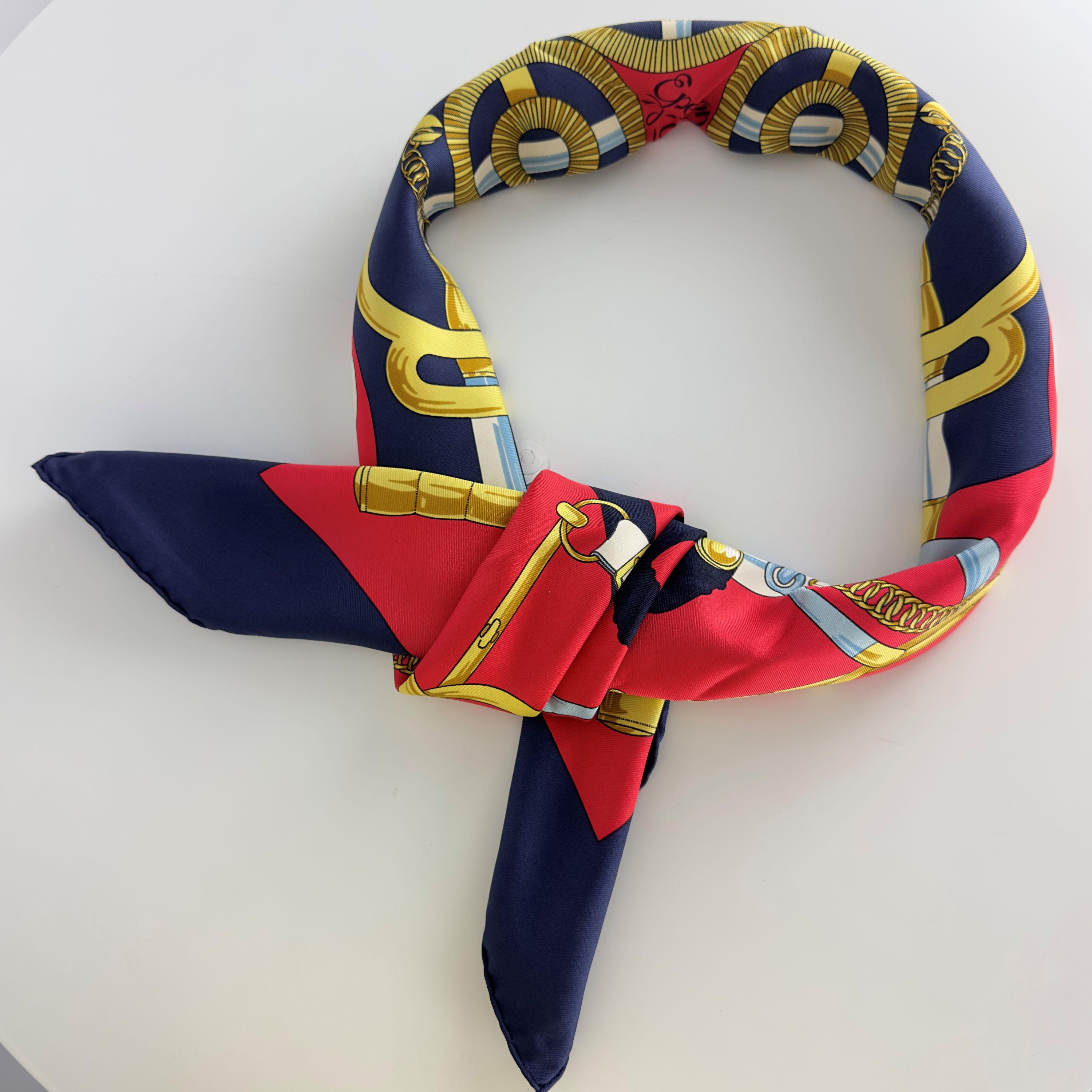 Sciarpa di seta Hermès Eperon d
Or di Henri D
Origny, Circa 1990 in vendita