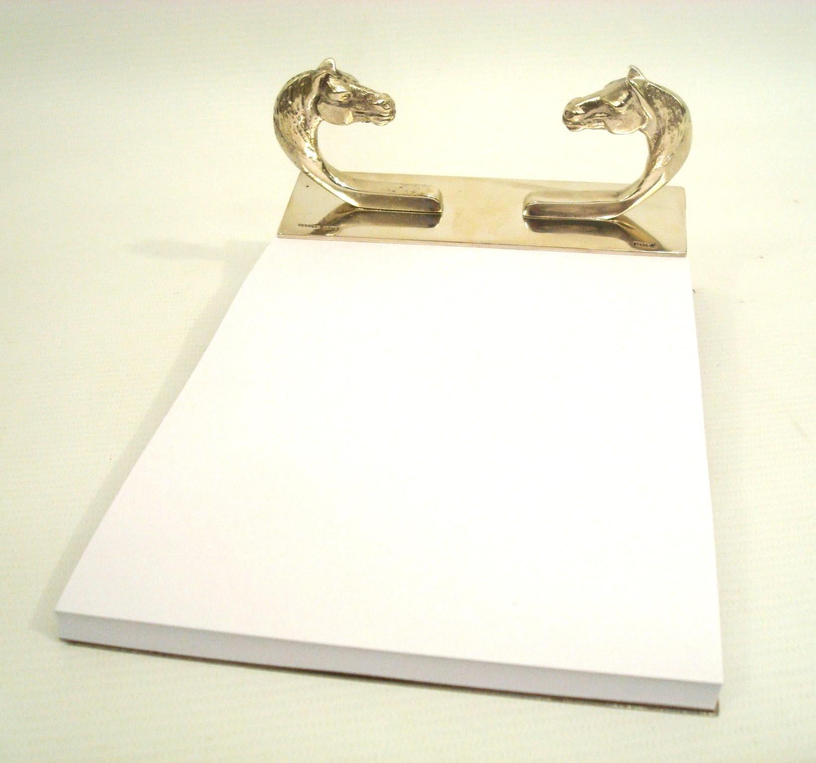 Hermes Equestrian Desk Notepad, versilbert, Schreibtisch-Accessoire (Französisch) im Angebot