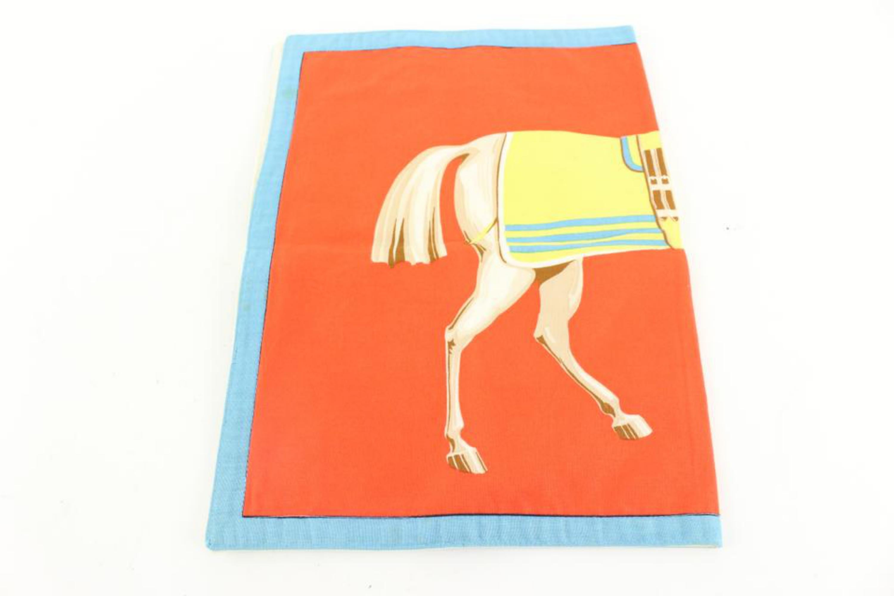 Hermès Equestrian Linen Horse Motif Placemat 1224h21 In Good Condition For Sale In Dix hills, NY