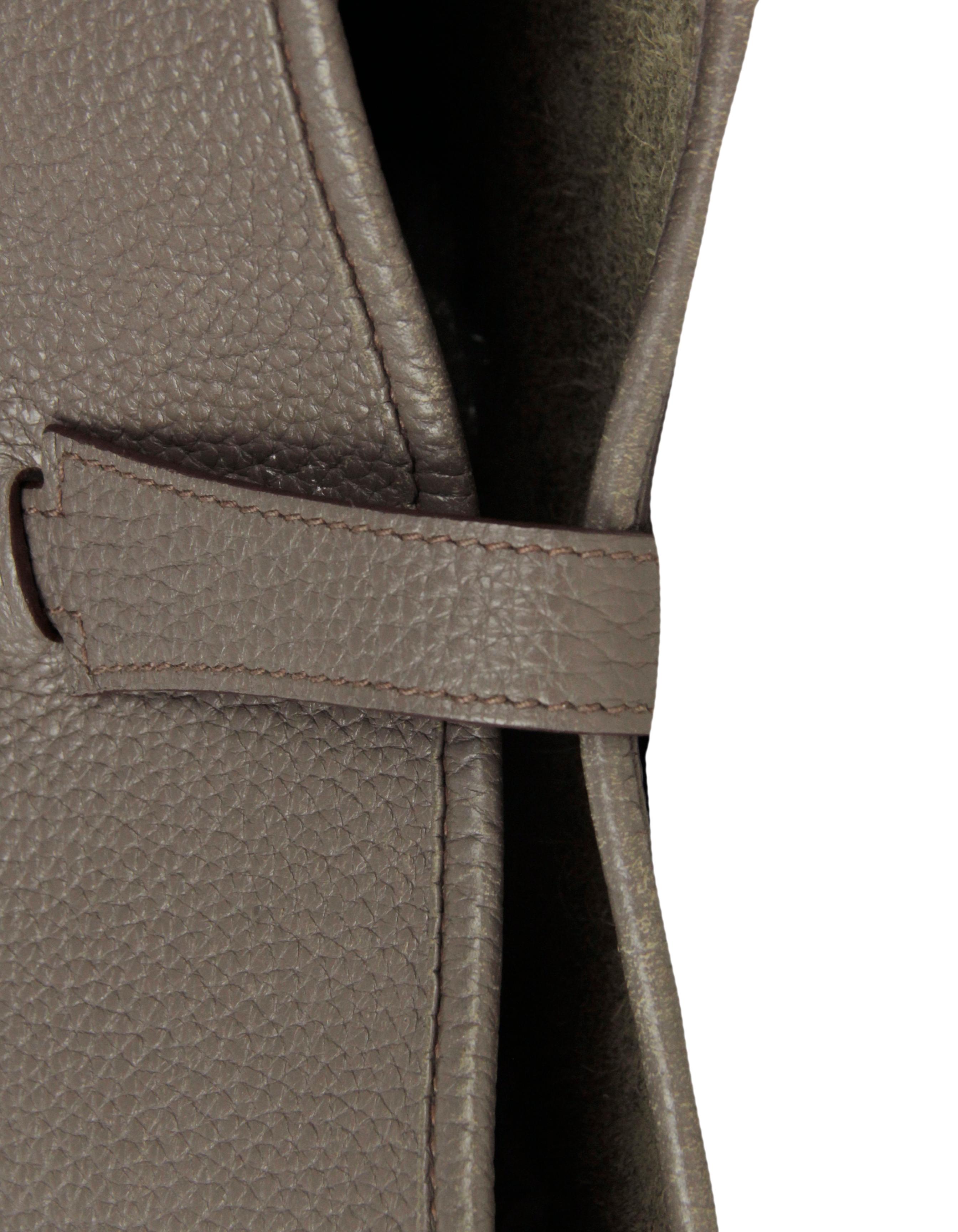 Hermes Etain Grey Clemence Leather Evelyne III GM Messenger Bag In Good Condition In New York, NY