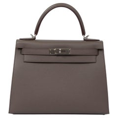 HERMES Etain grey Epsom leather KELLY 28 SELLIER Bag Phw