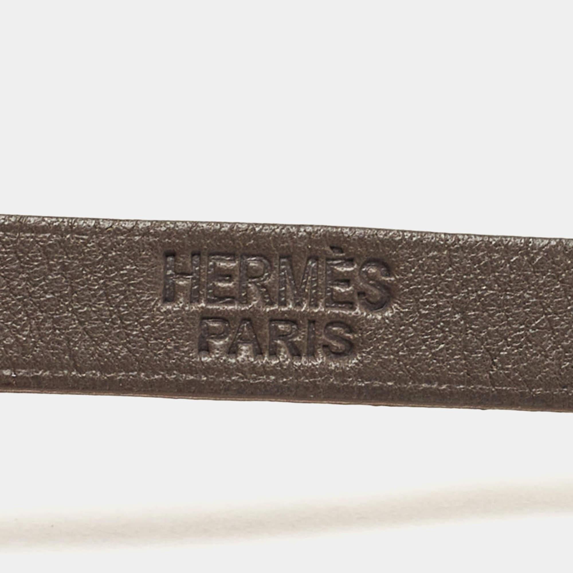 Hermes Etain Swift Leather Hapi 3 Bracelet In Excellent Condition In Dubai, Al Qouz 2