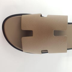 Hermès Étoupe Calfskin Size 43 Izmir sandal